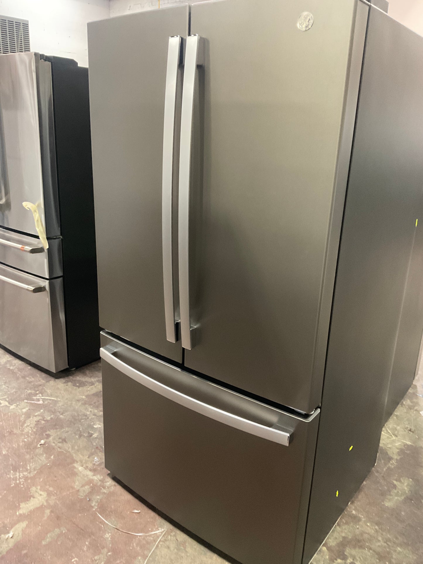 Front view, door closed