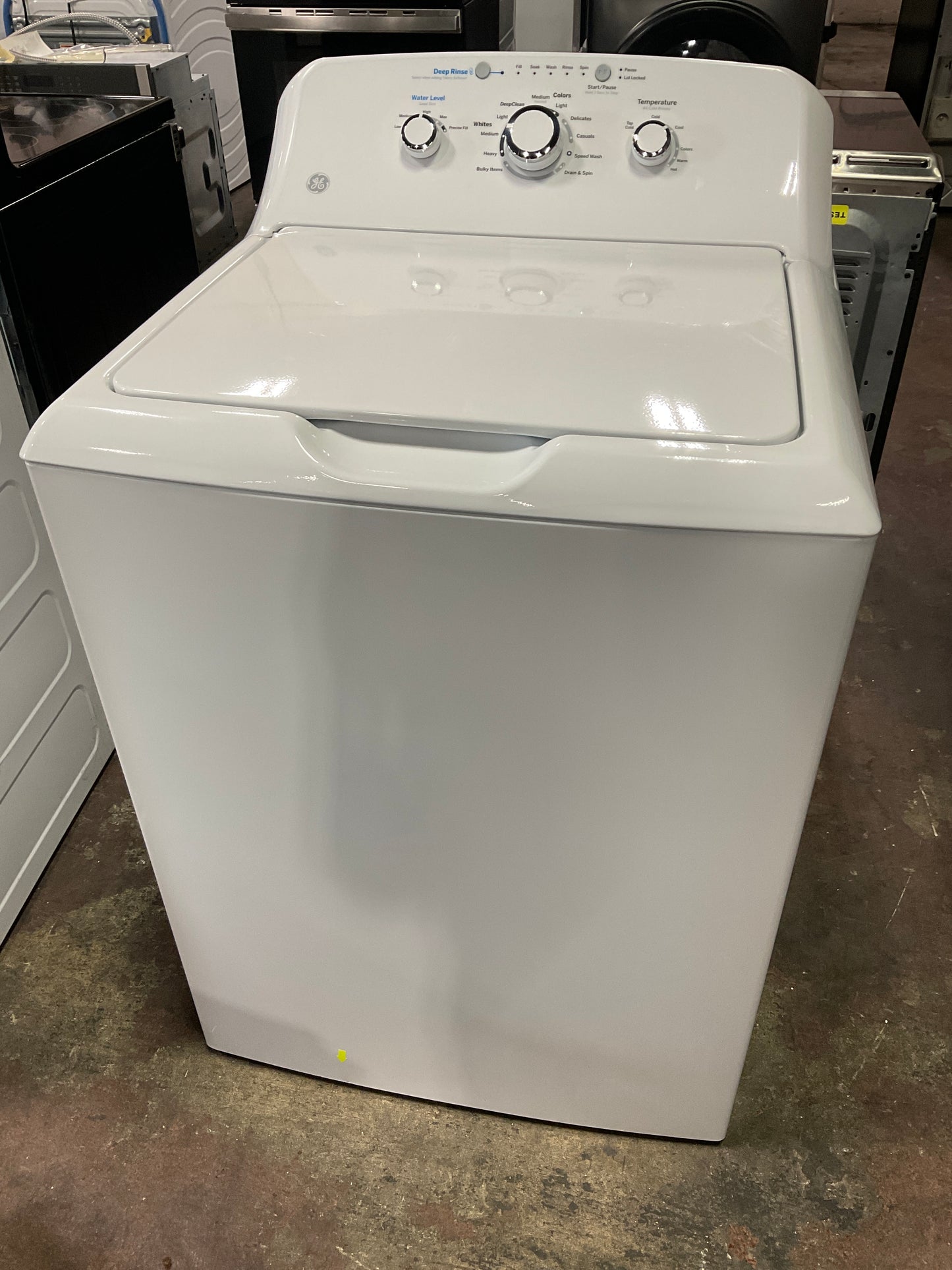 Front view, door closed