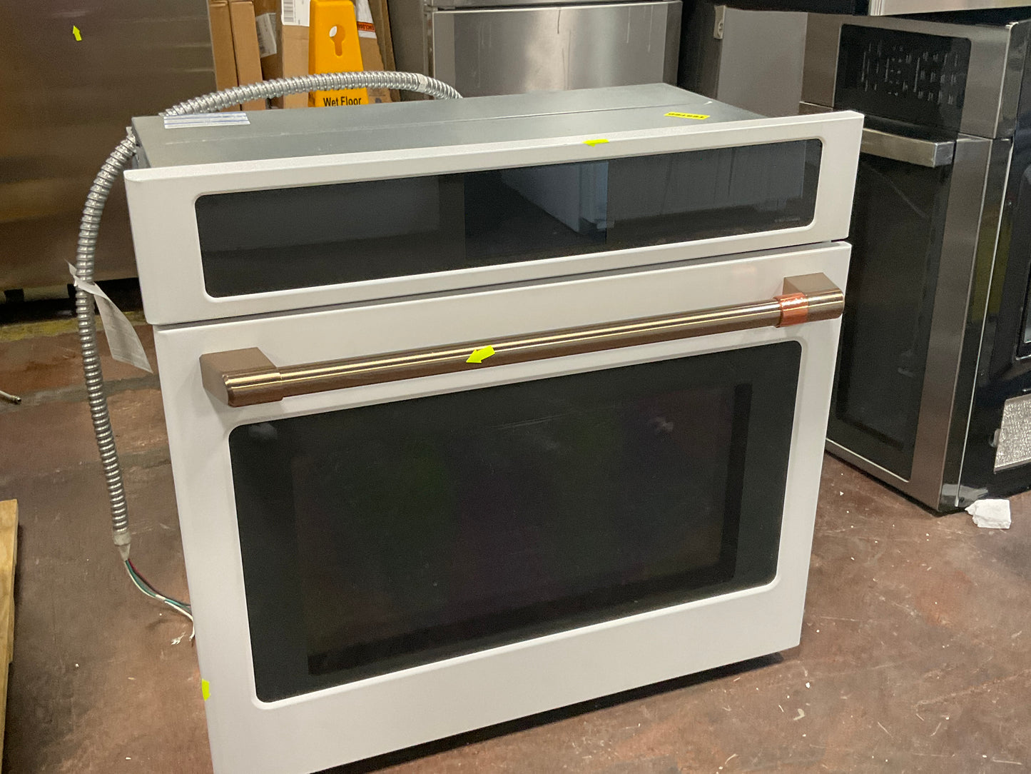 Front view, door closed