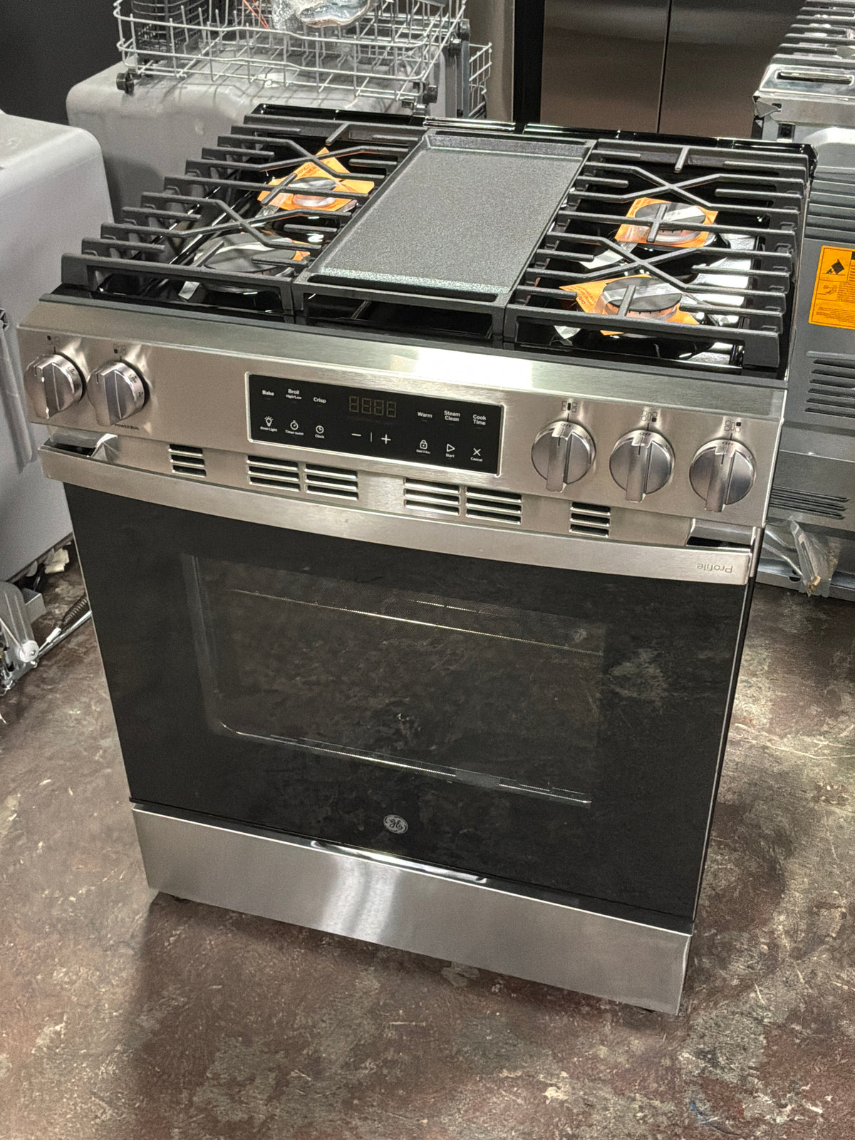 Front view, oven-door closed