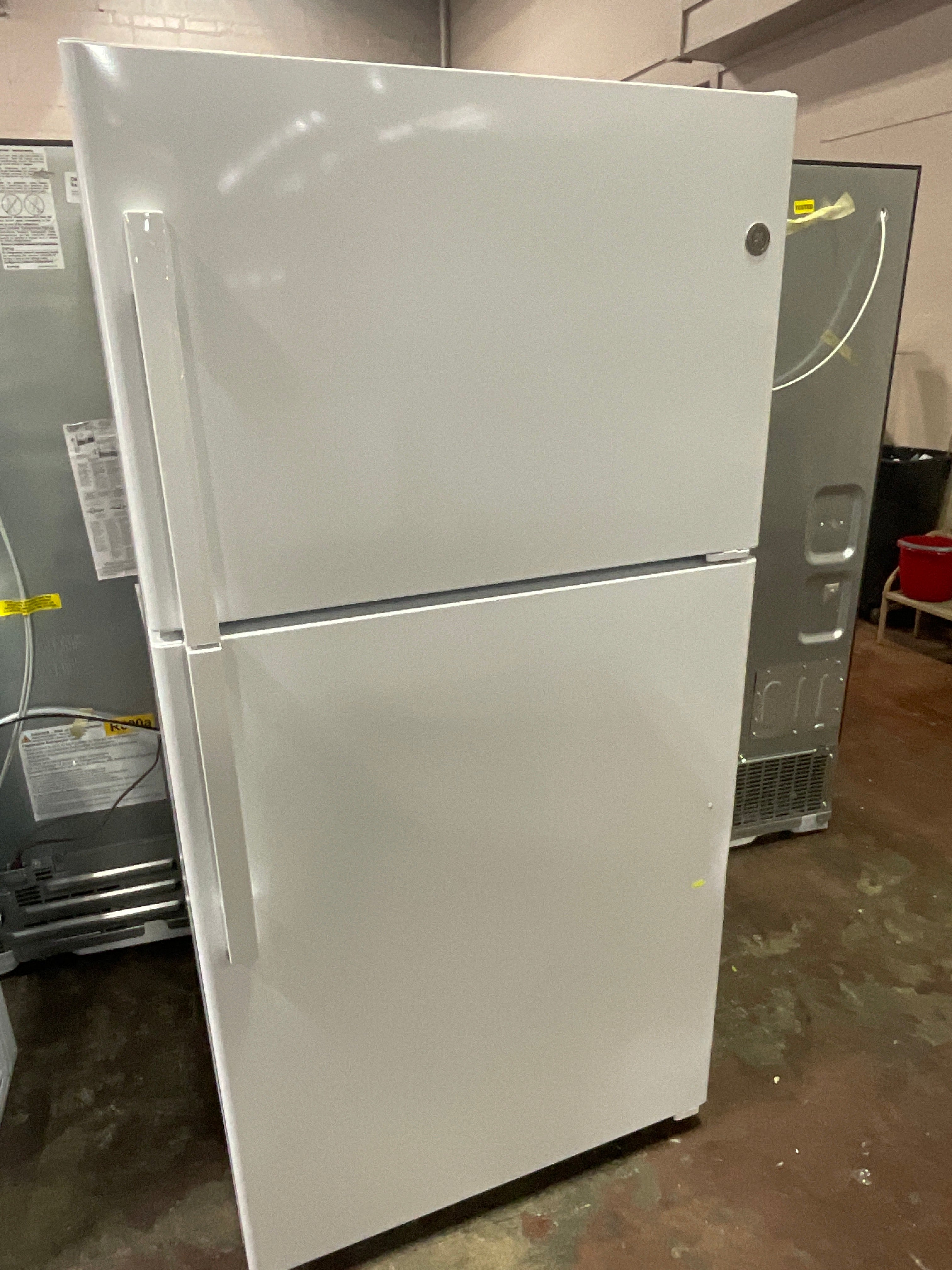 Front view, door closed