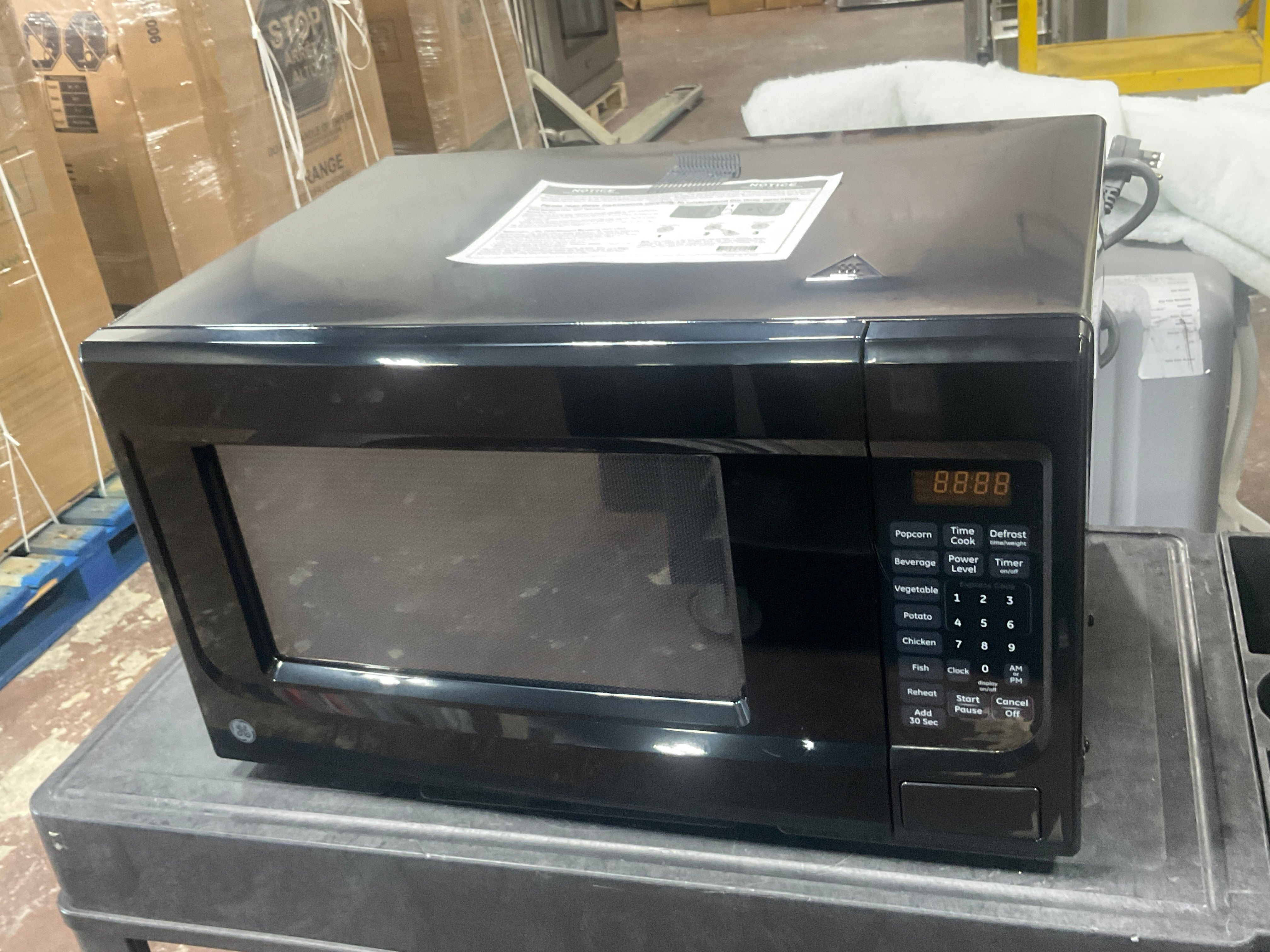 Front view, door closed