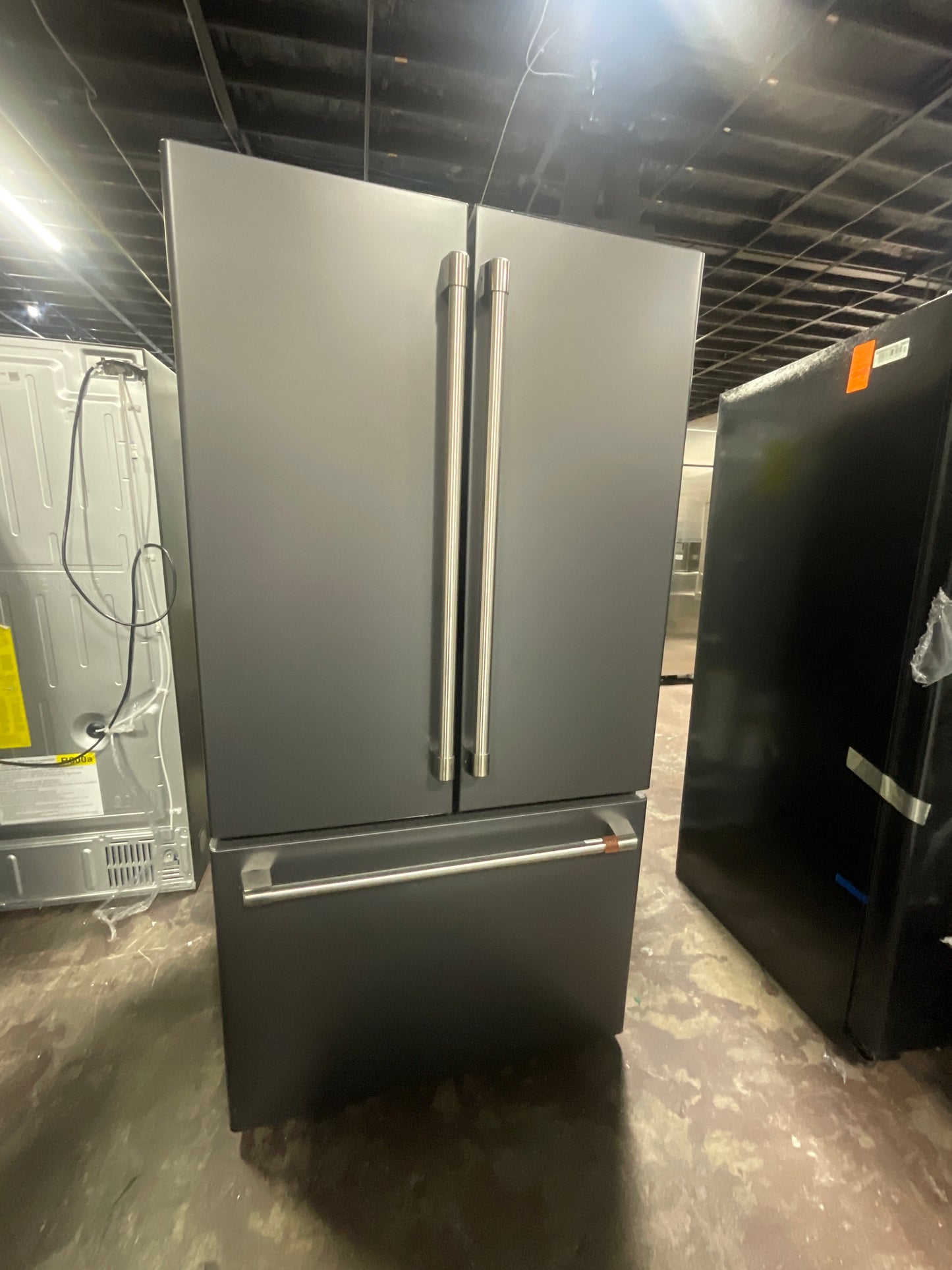 Front view, door closed