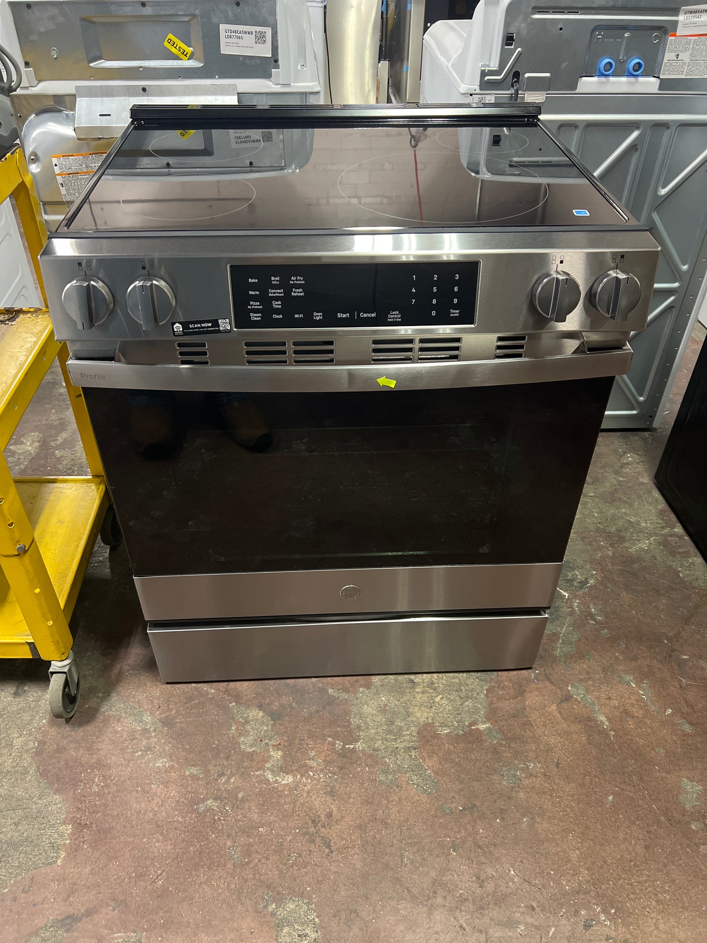 Front view, oven-door closed