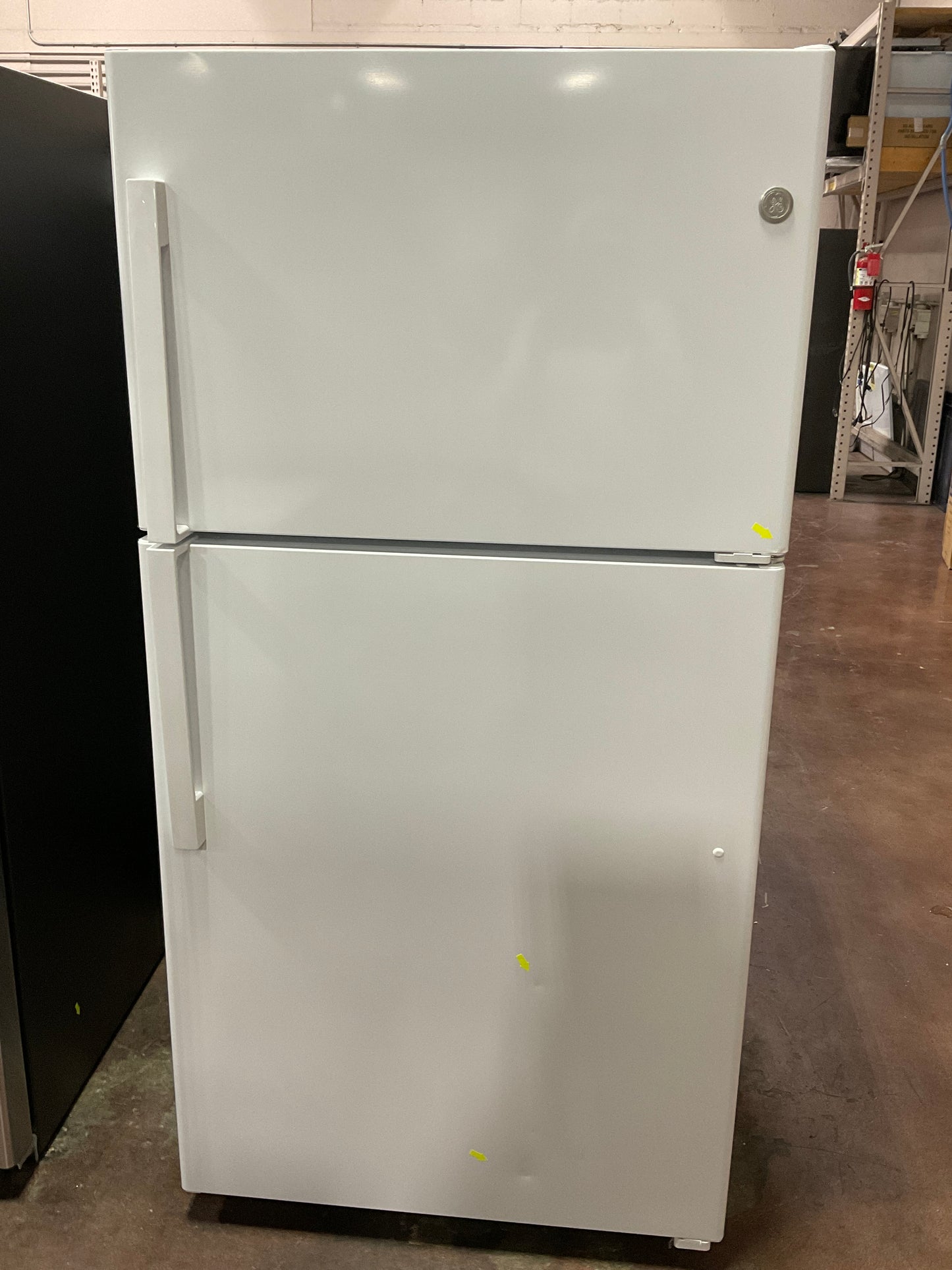 Front view, door closed