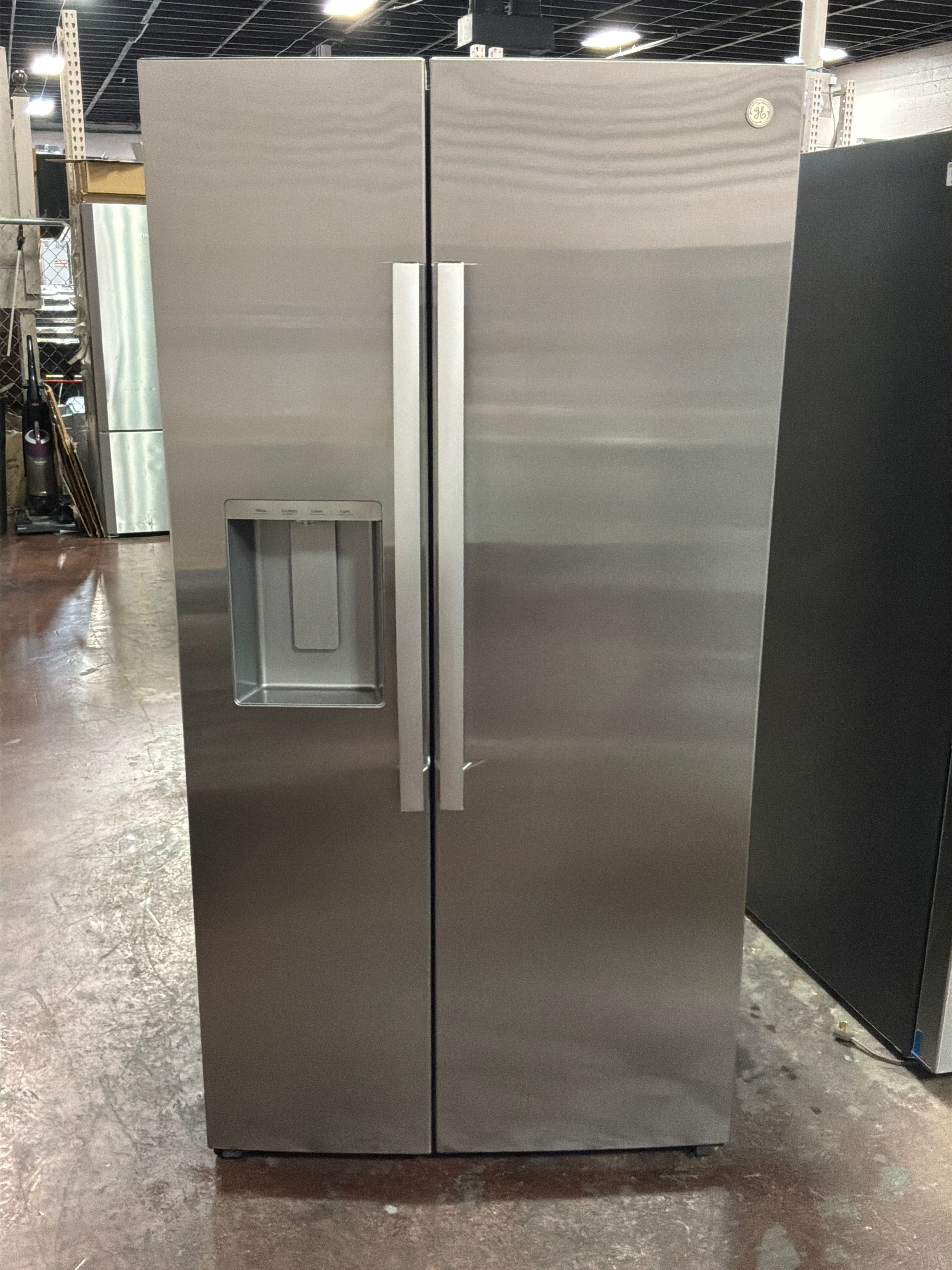 Front view, door closed