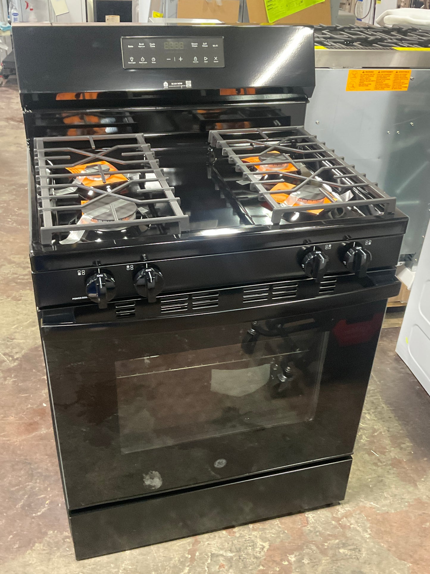 Front view, oven-door closed