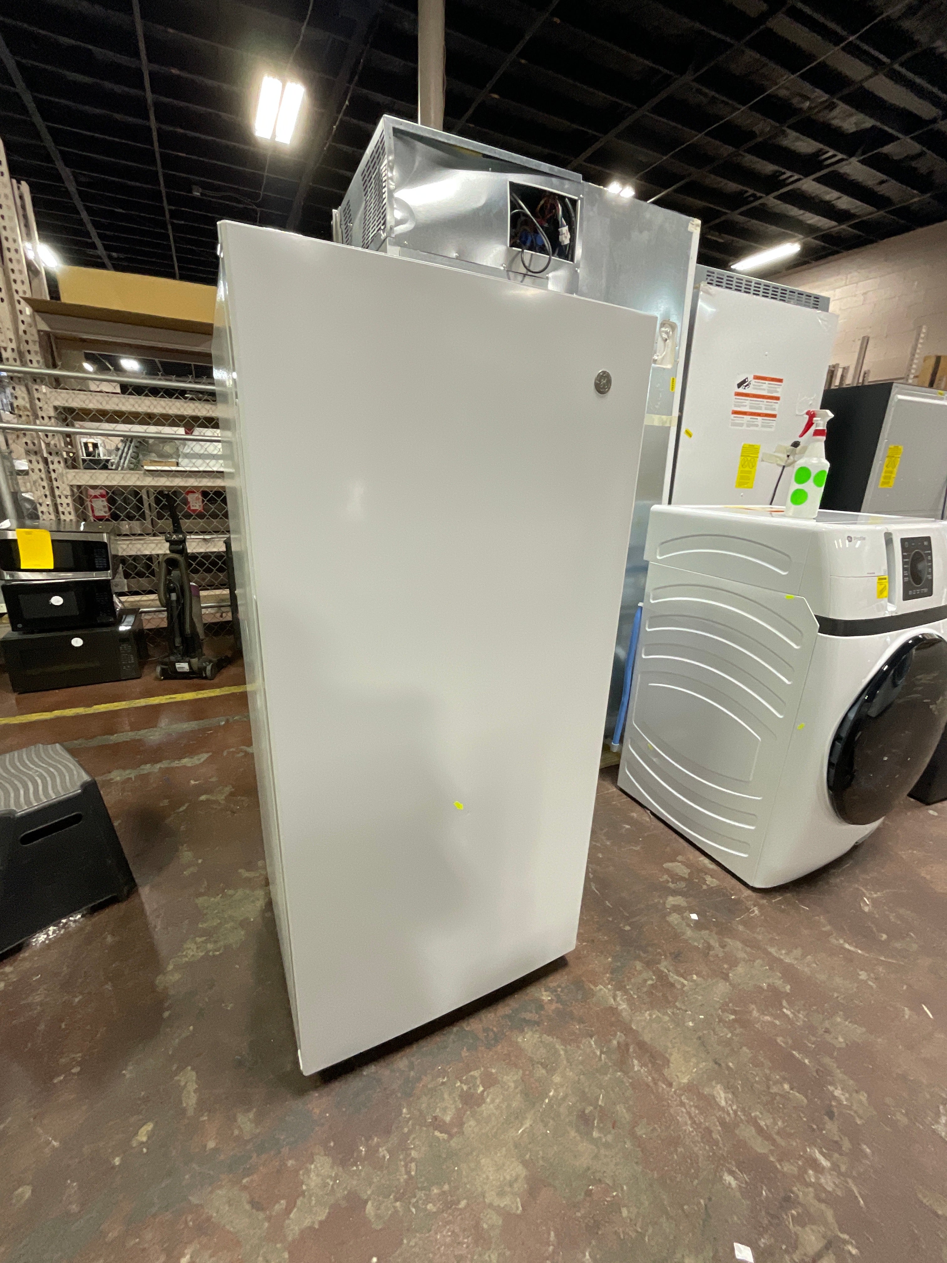Mr.FreezeVAIO Z 14.0 ワイド ワイヤレスWAN 1TB GE® 14.2 Cu. Ft. Frost-Free Garage Ready Upright Freezer | Mazer