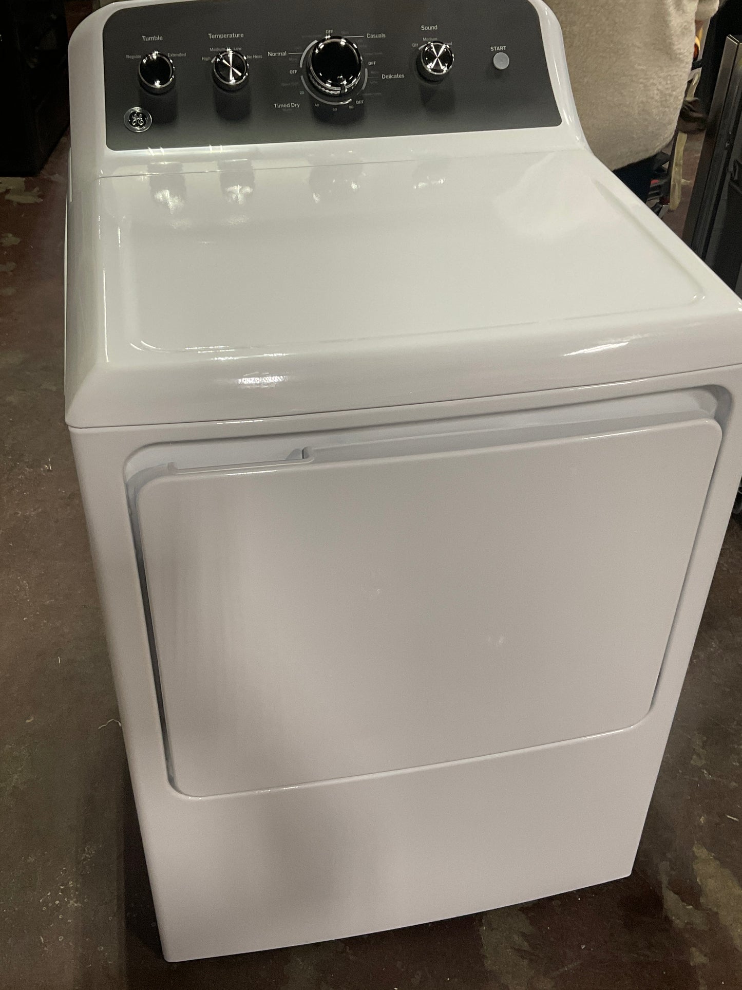 Front view, door closed