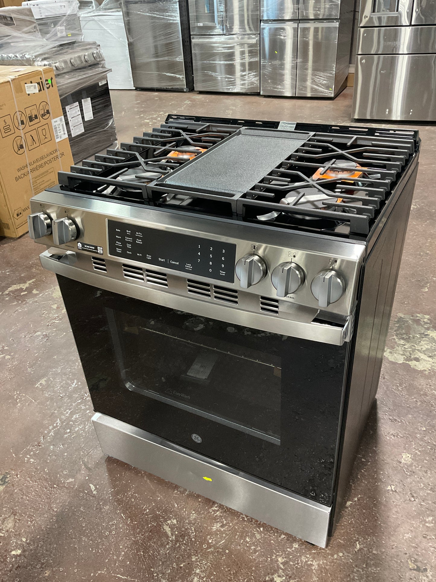Front view, oven-door closed
