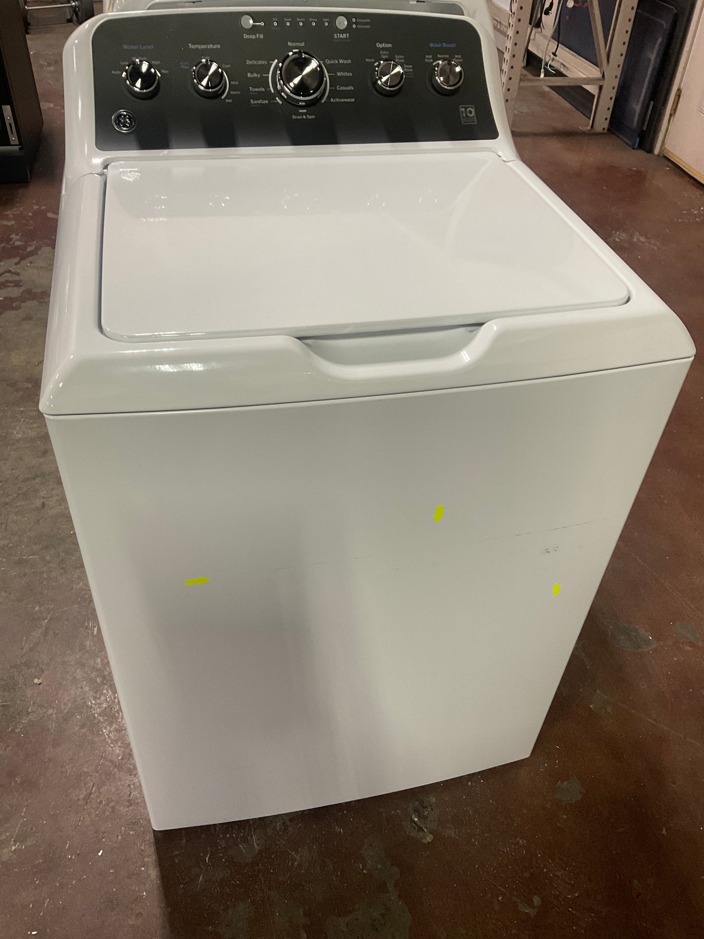 Front view, door closed