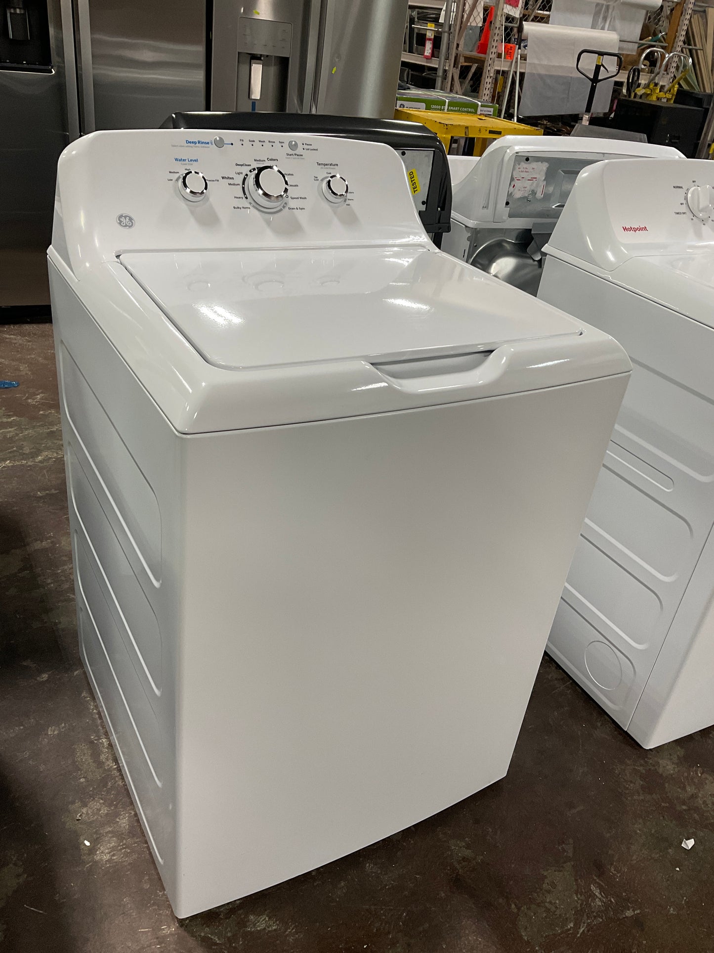 Front view, door closed