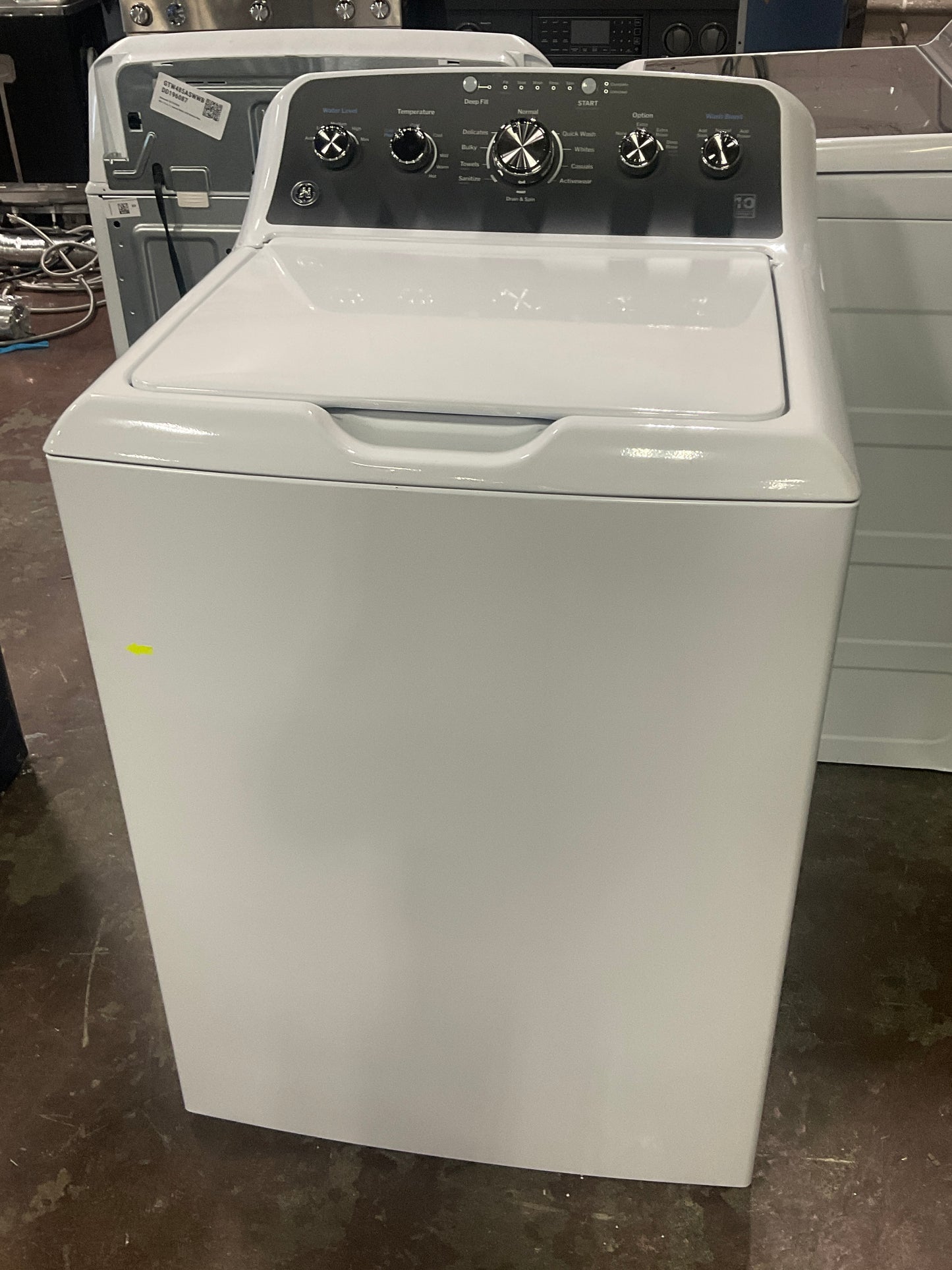 Front view, door closed