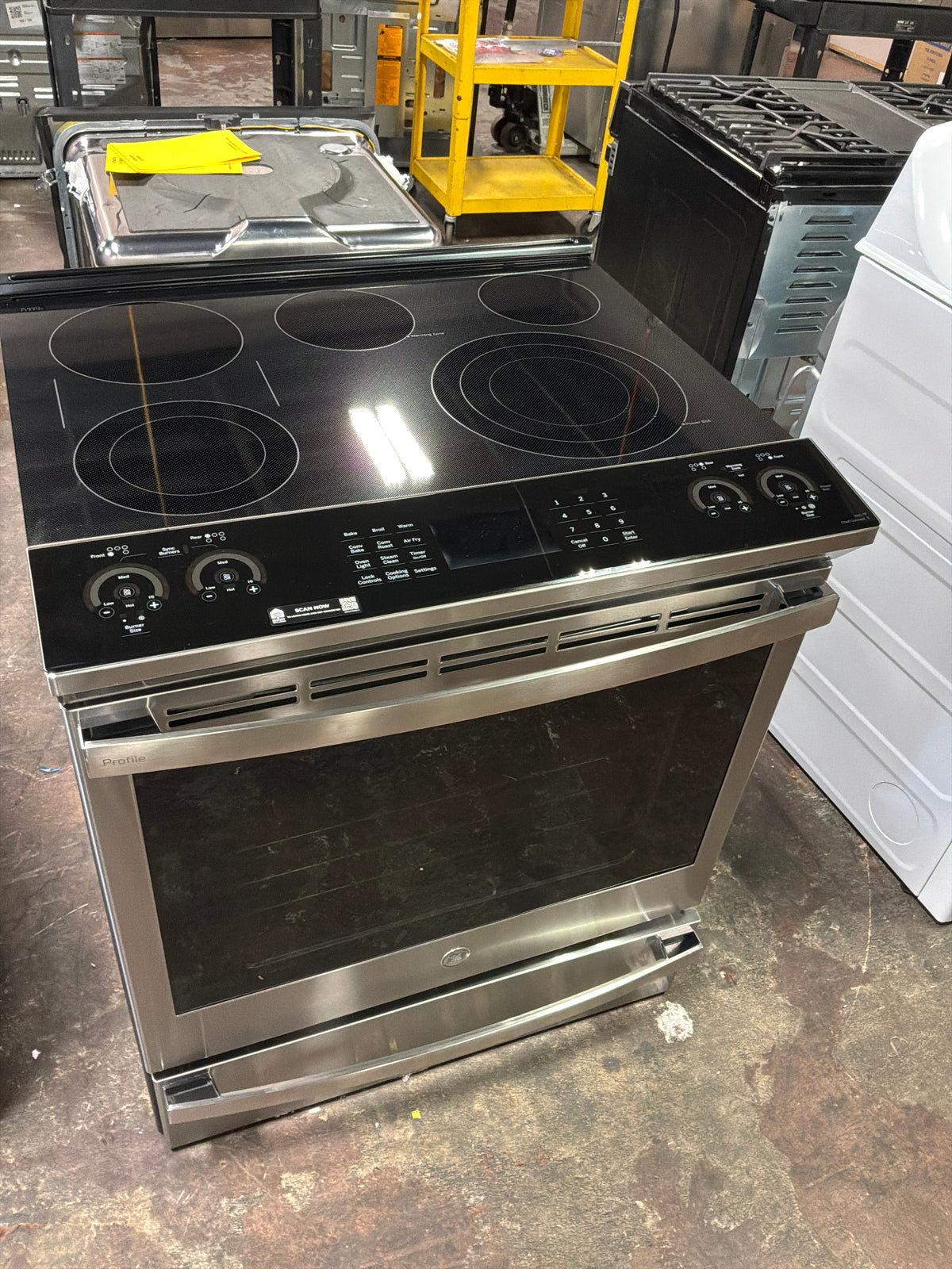Front view, oven-door closed