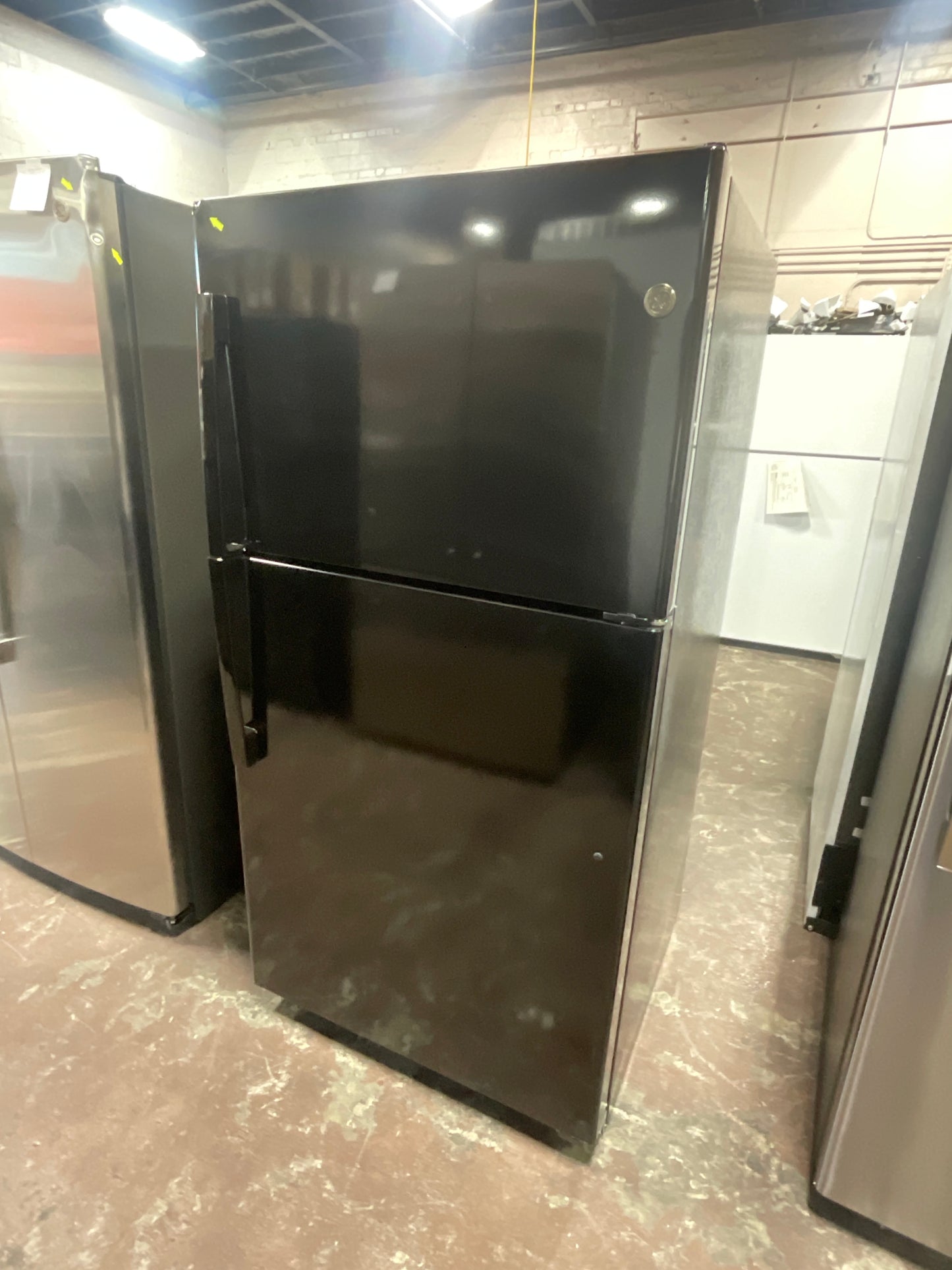 Front view, door closed