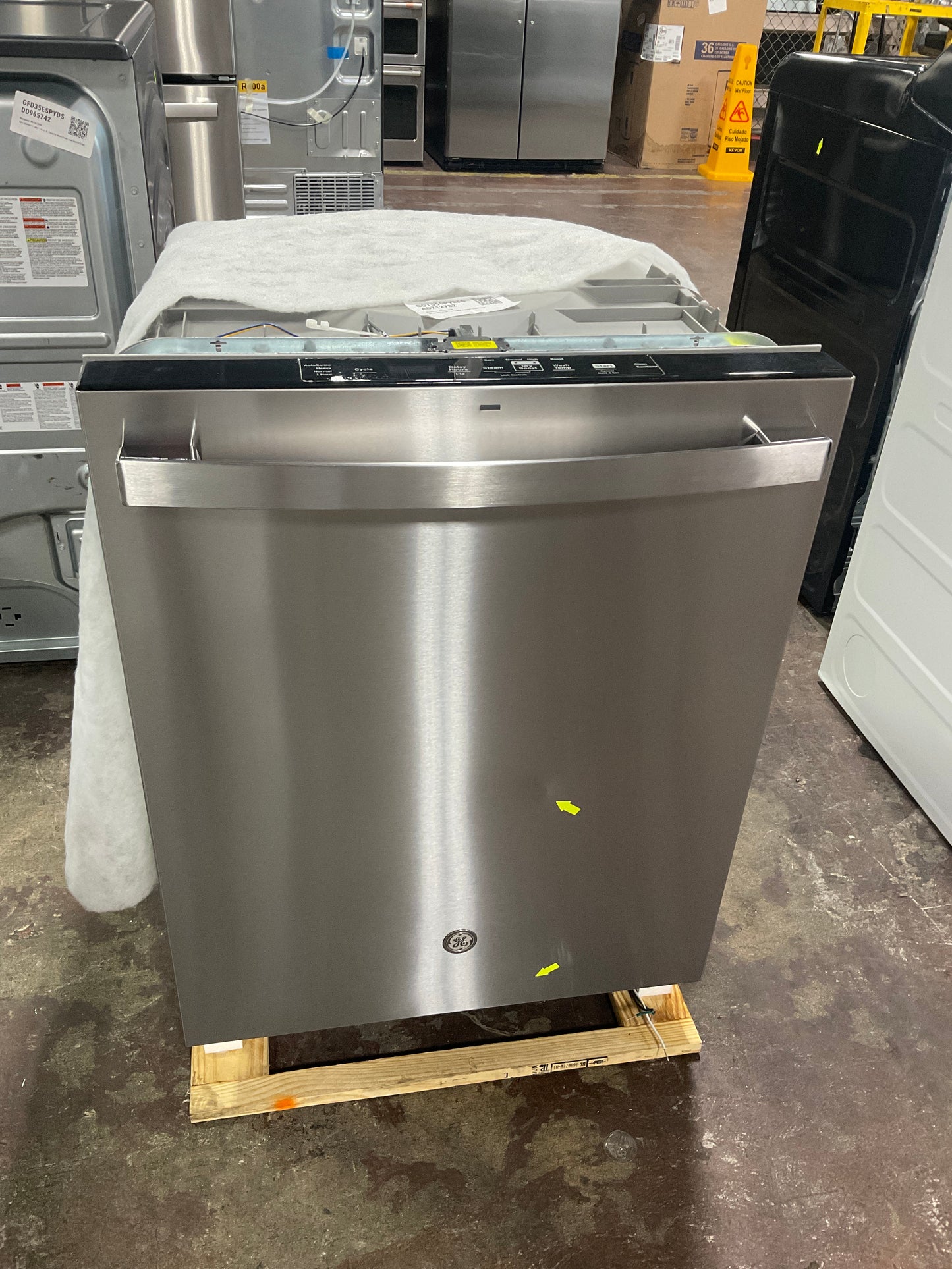 Front view, doors closed