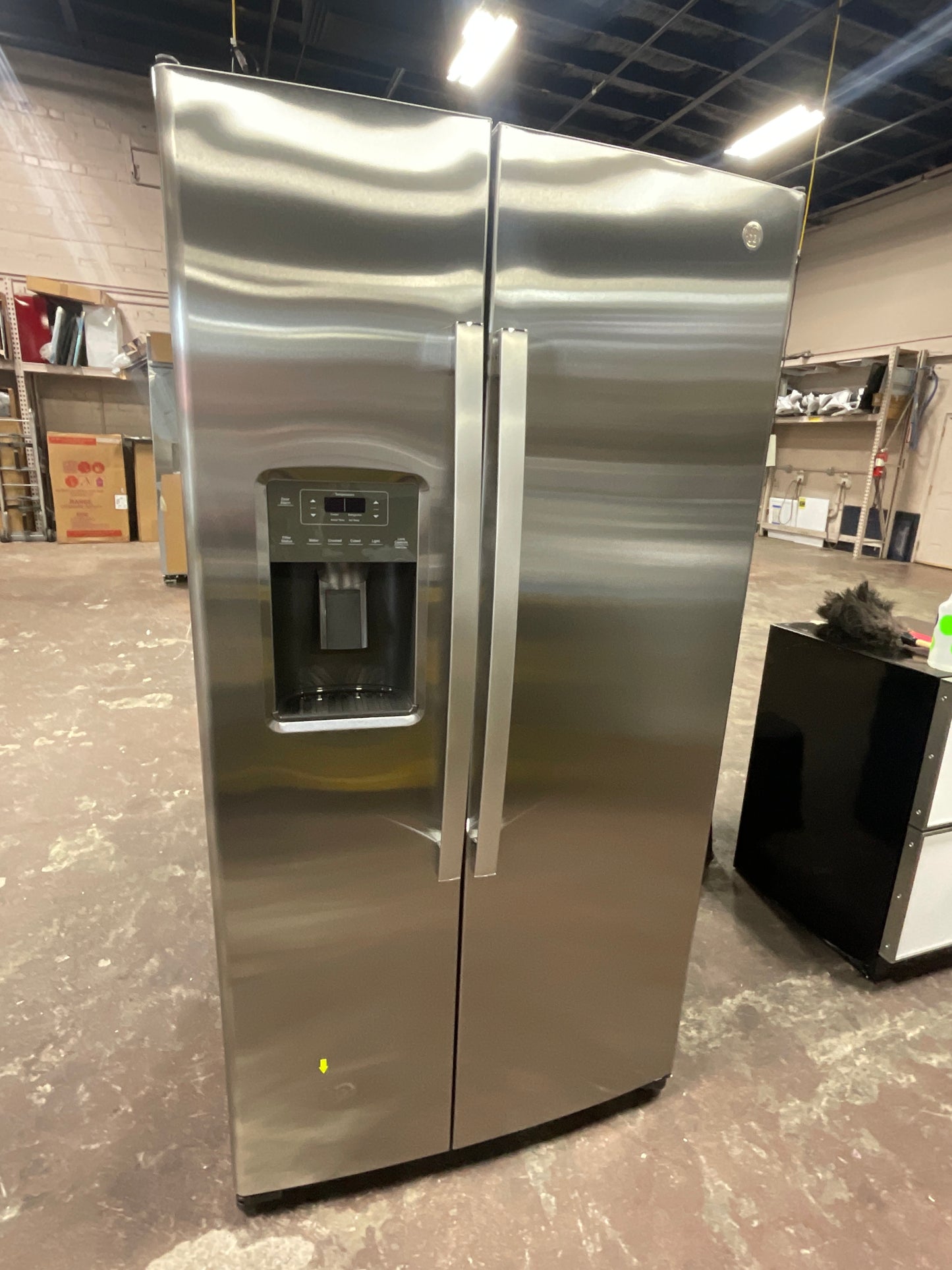 Front view, door closed