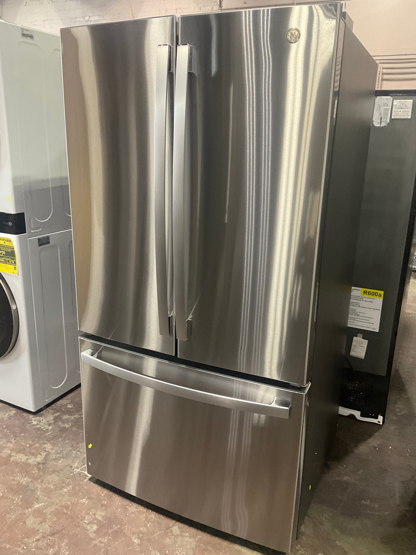 Front view, door closed