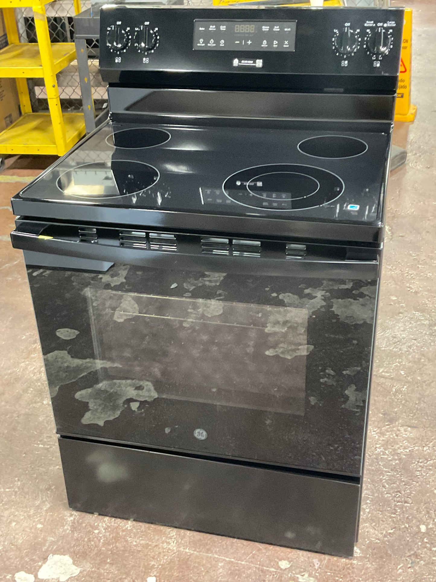 Front view, oven-door closed