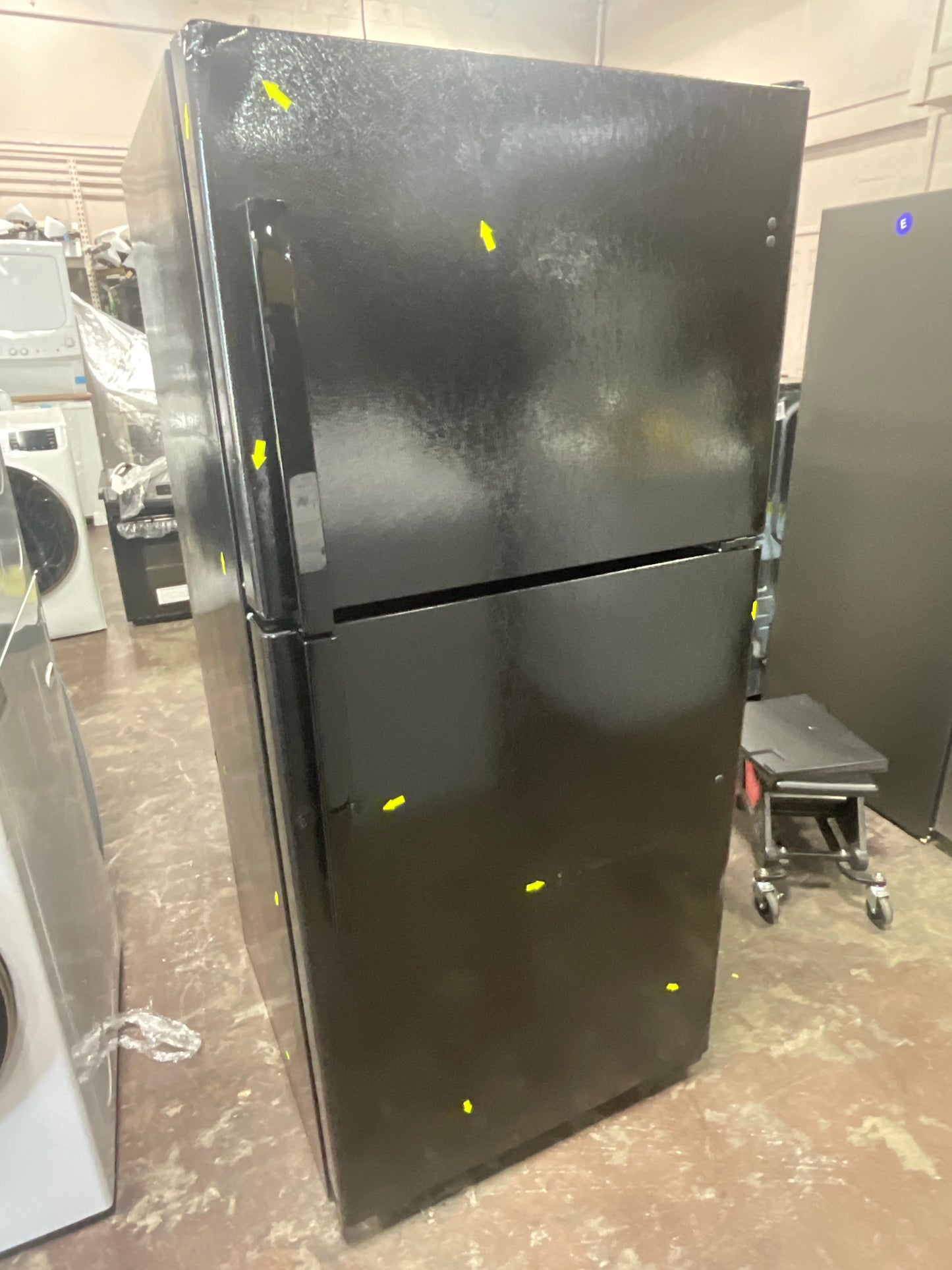 Front view, door closed