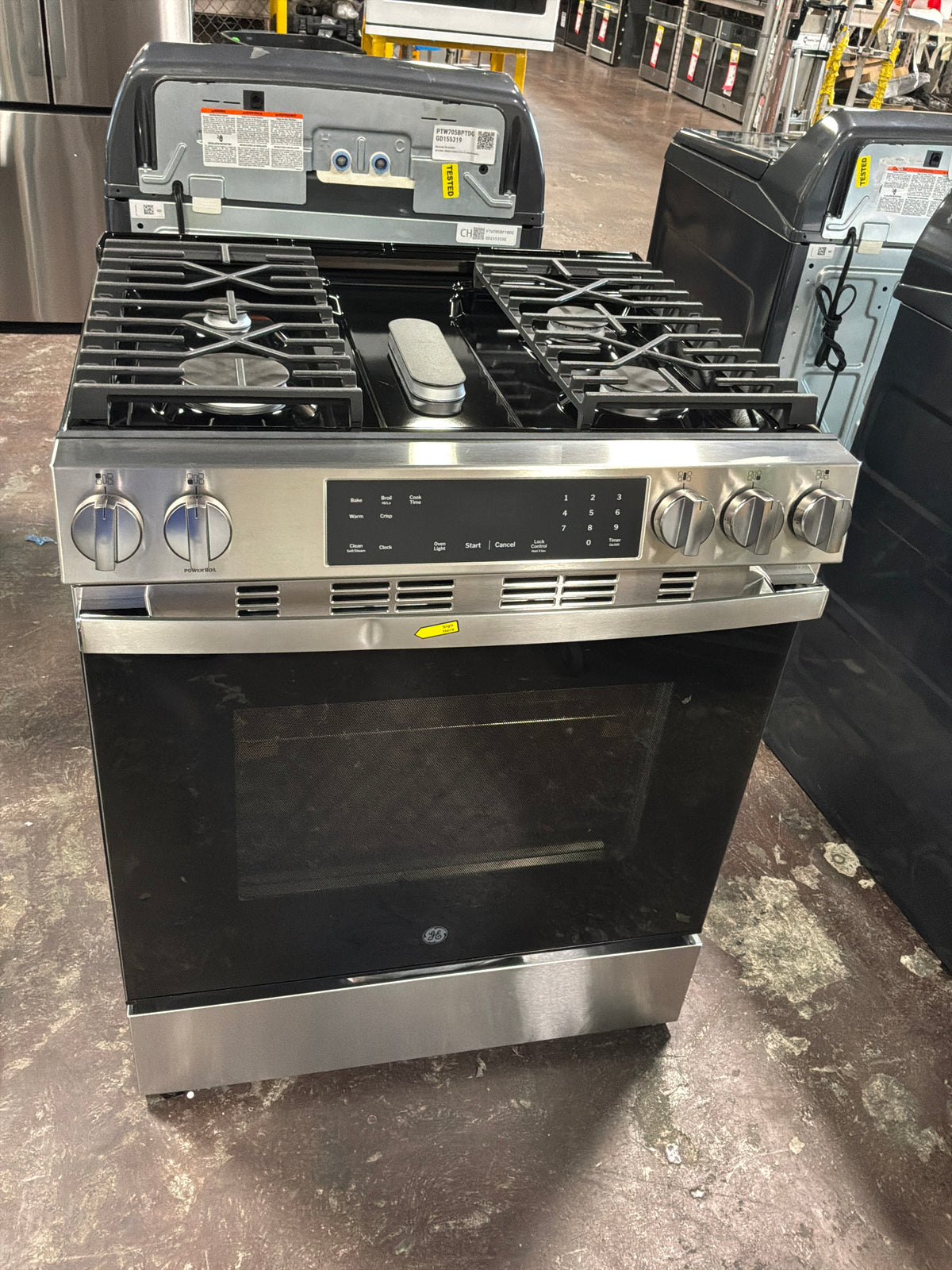 Front view, oven-door closed
