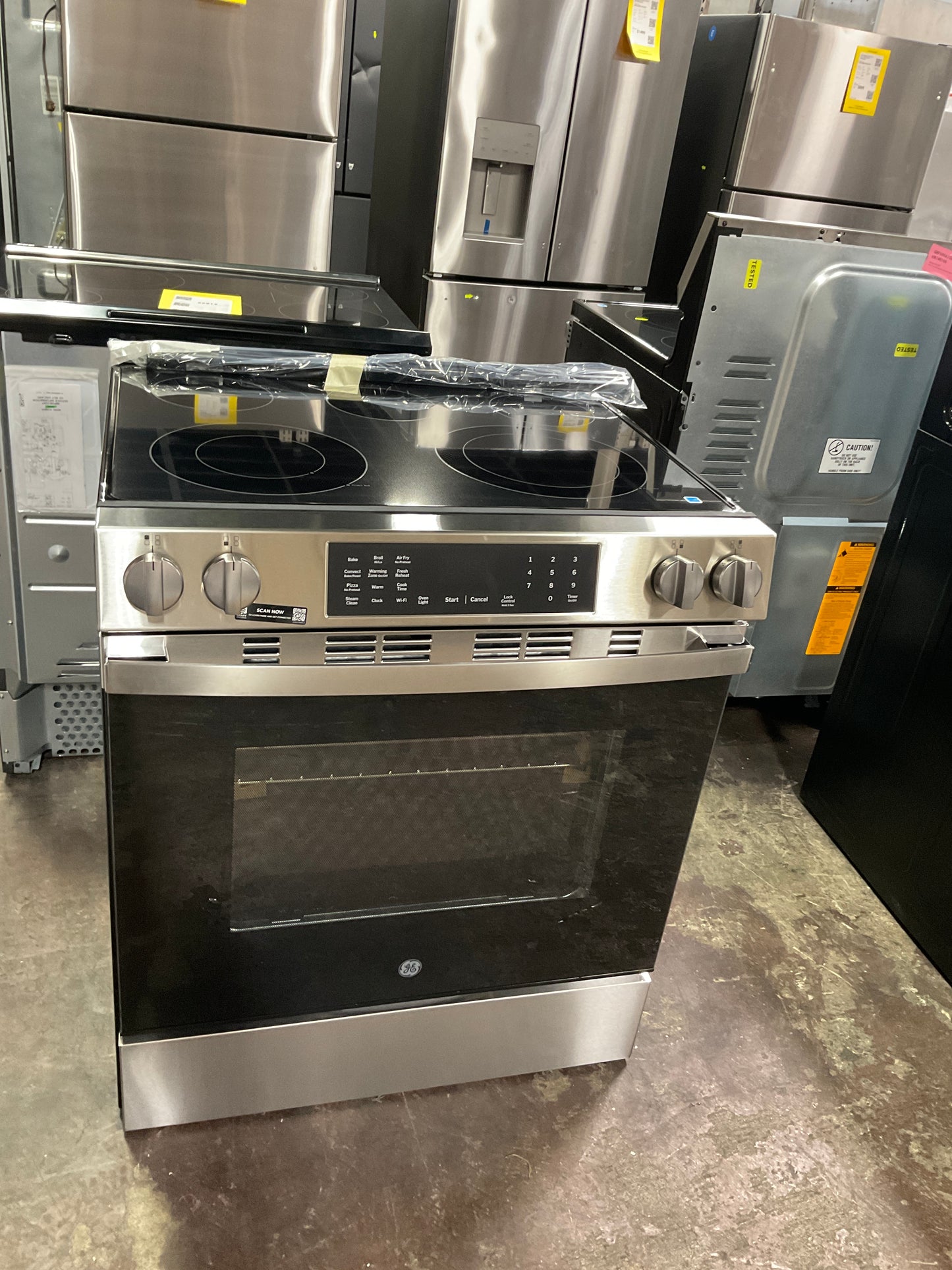 Front view, oven-door closed