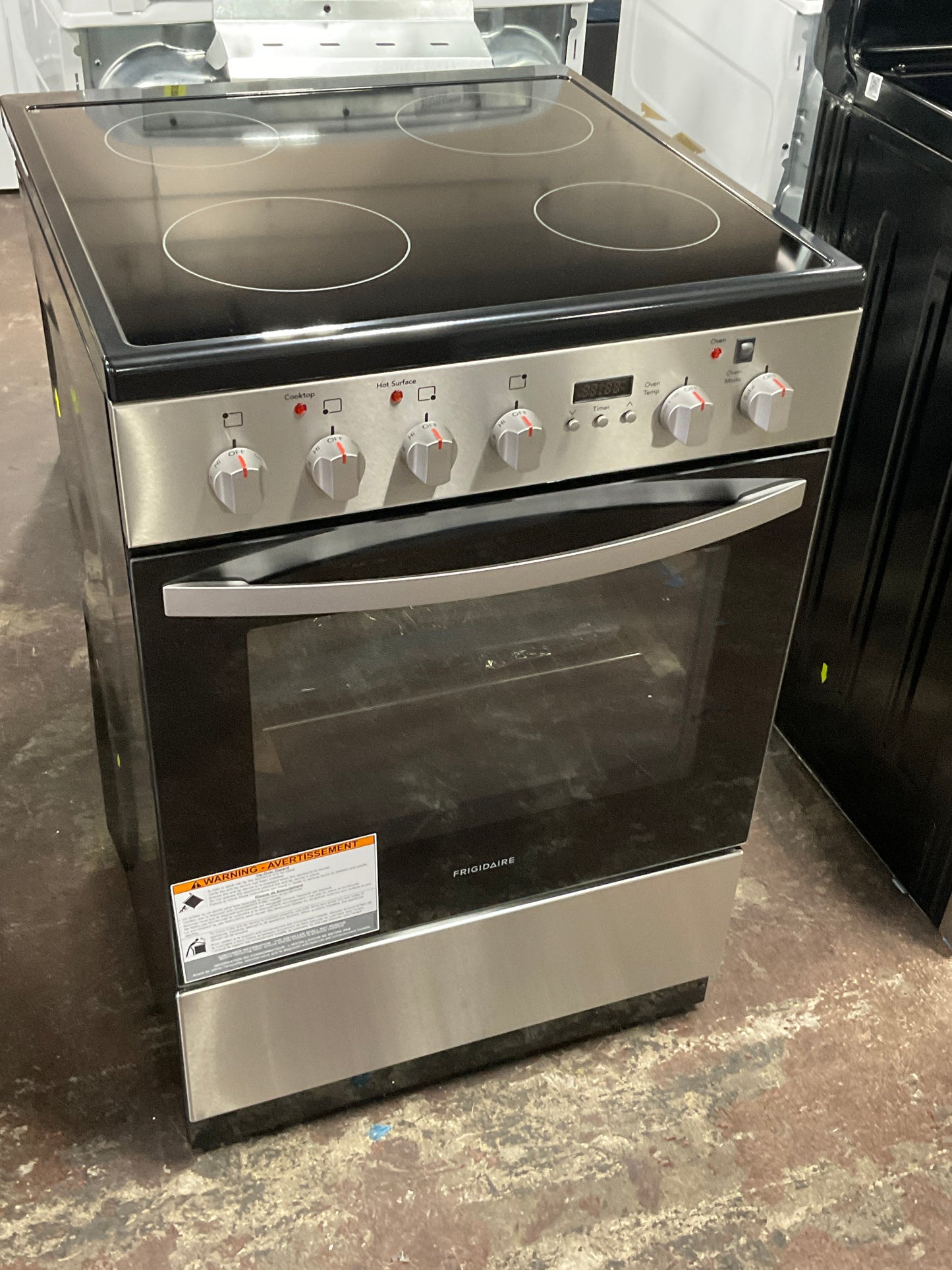 Front view, oven-door closed
