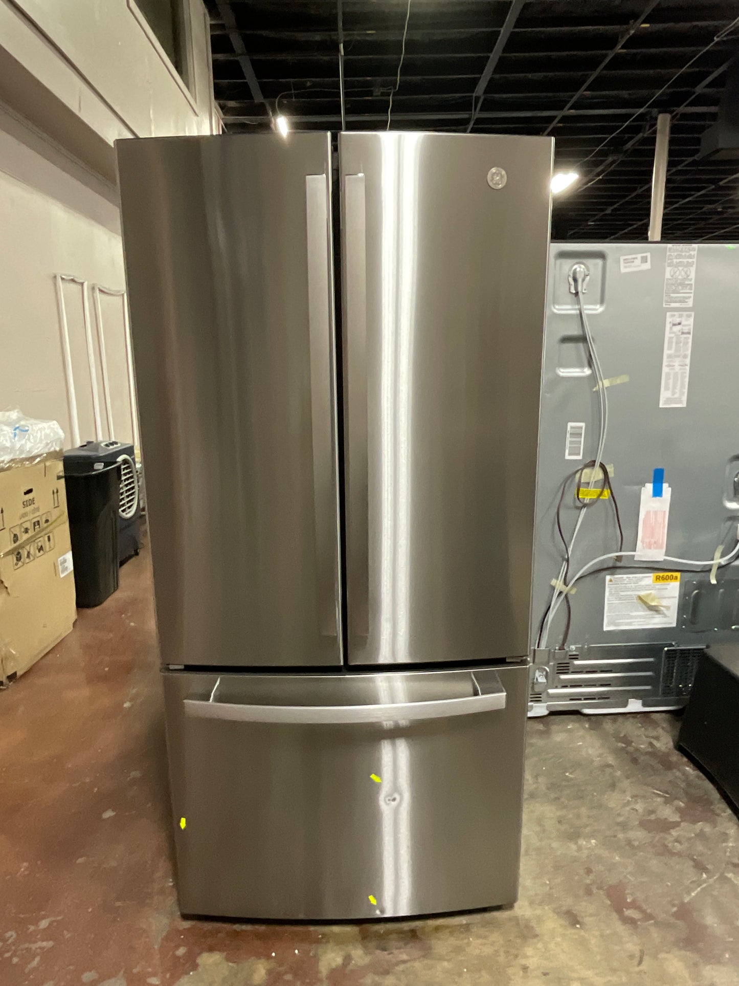 Front view, door closed