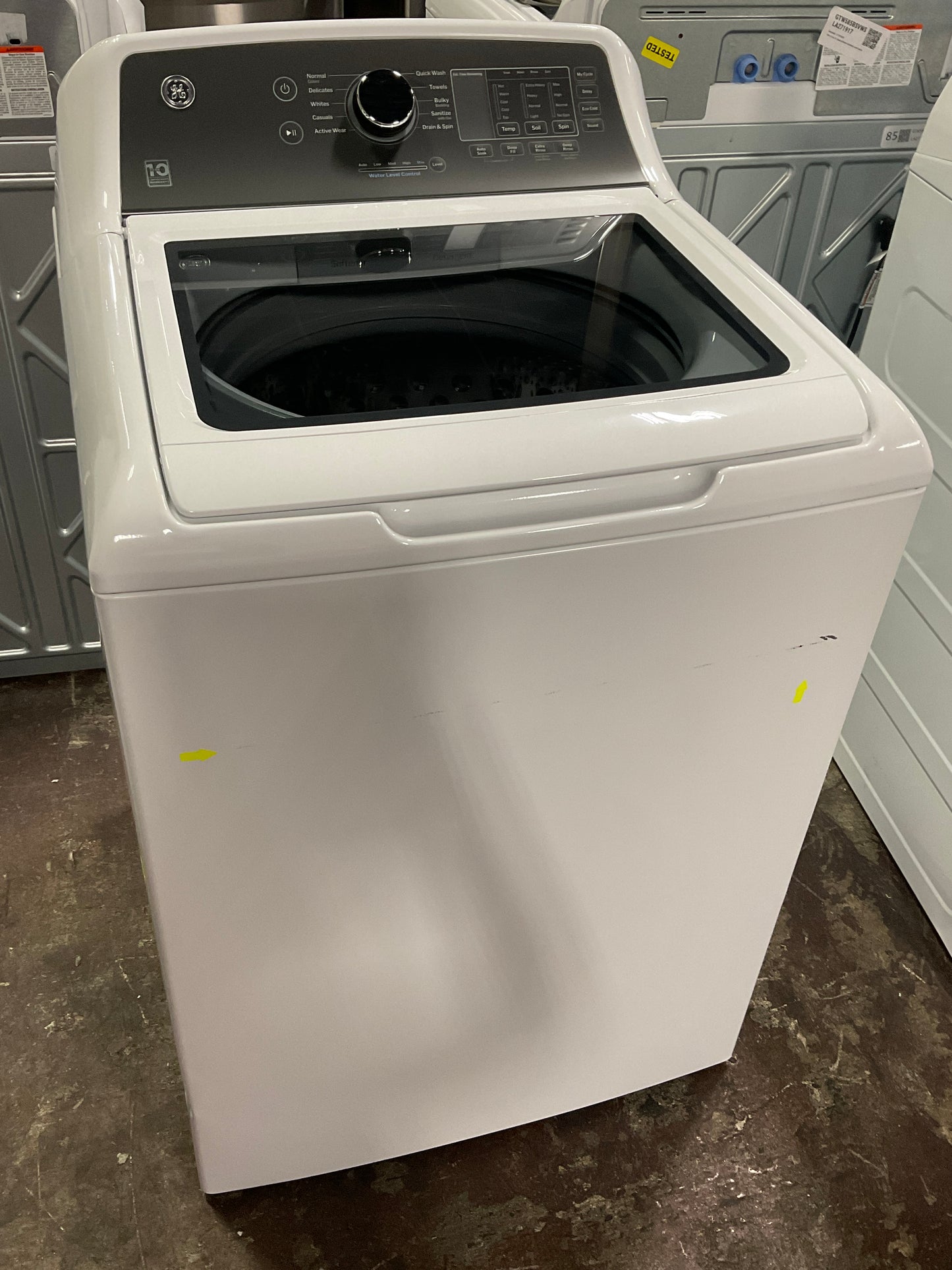 Front view, door closed