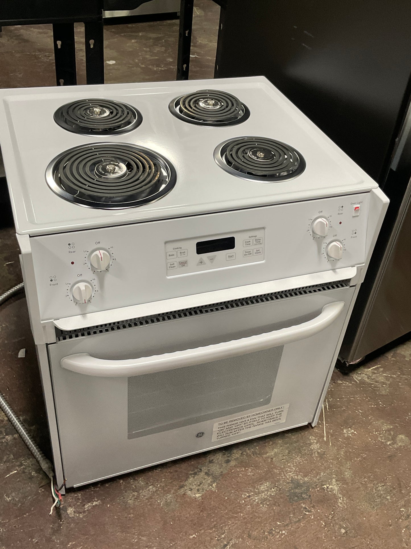 Front view, oven-door closed