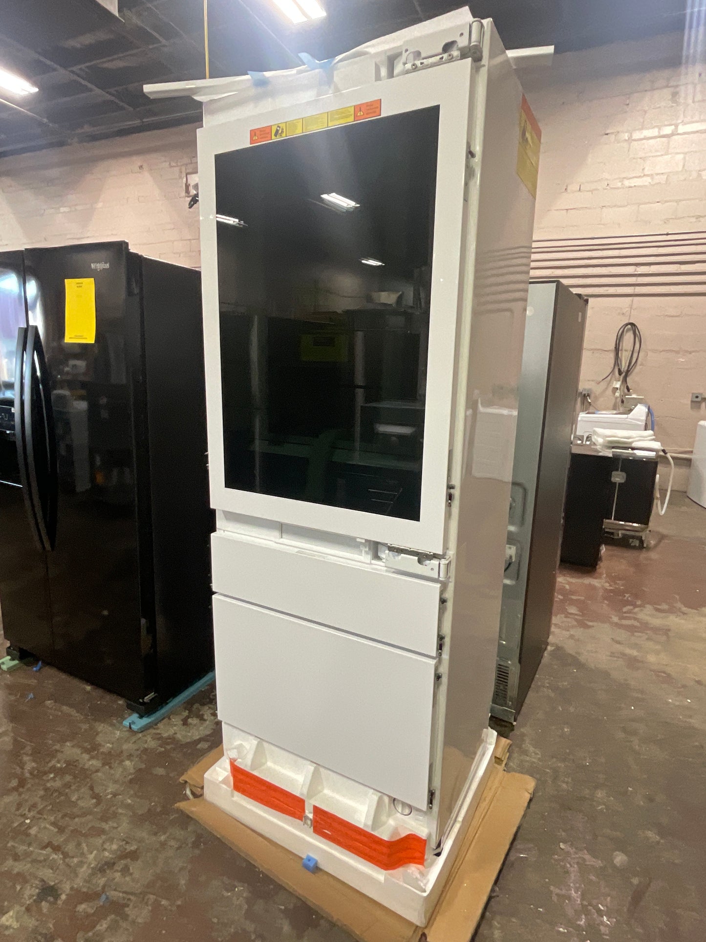 Front view, door closed