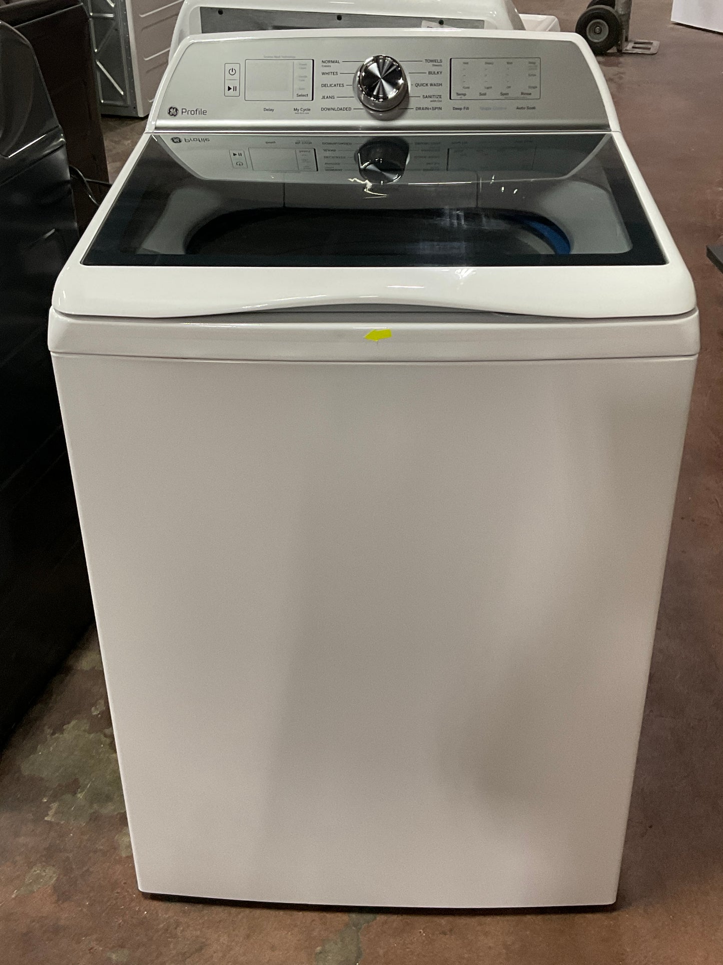 Front view, door closed