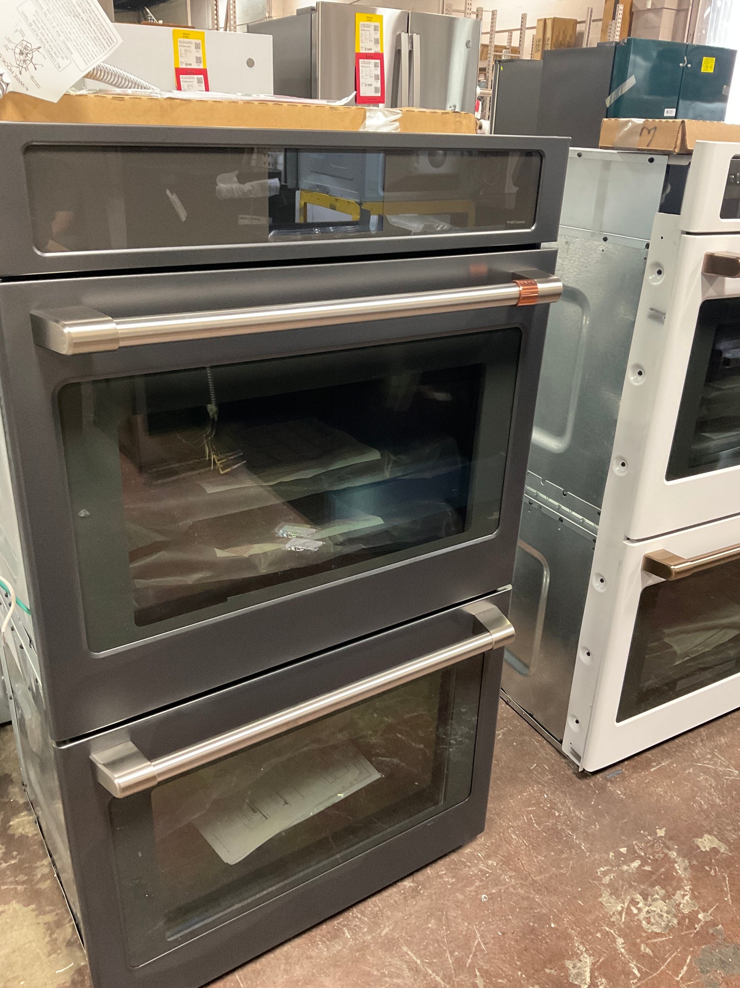 Front view, door closed