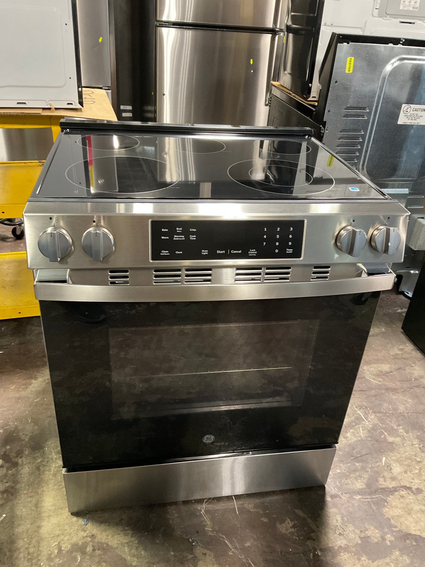 Front view, oven-door closed