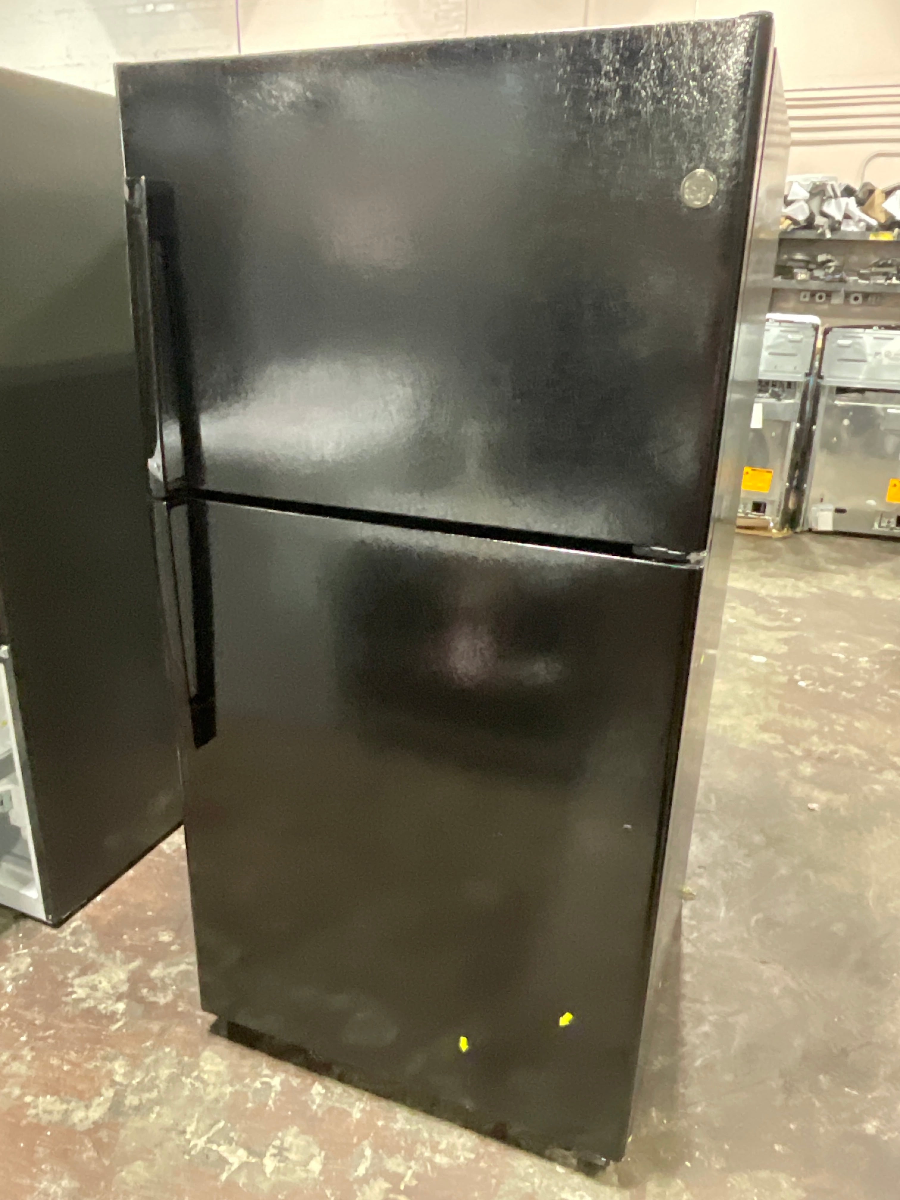 Front view, door closed