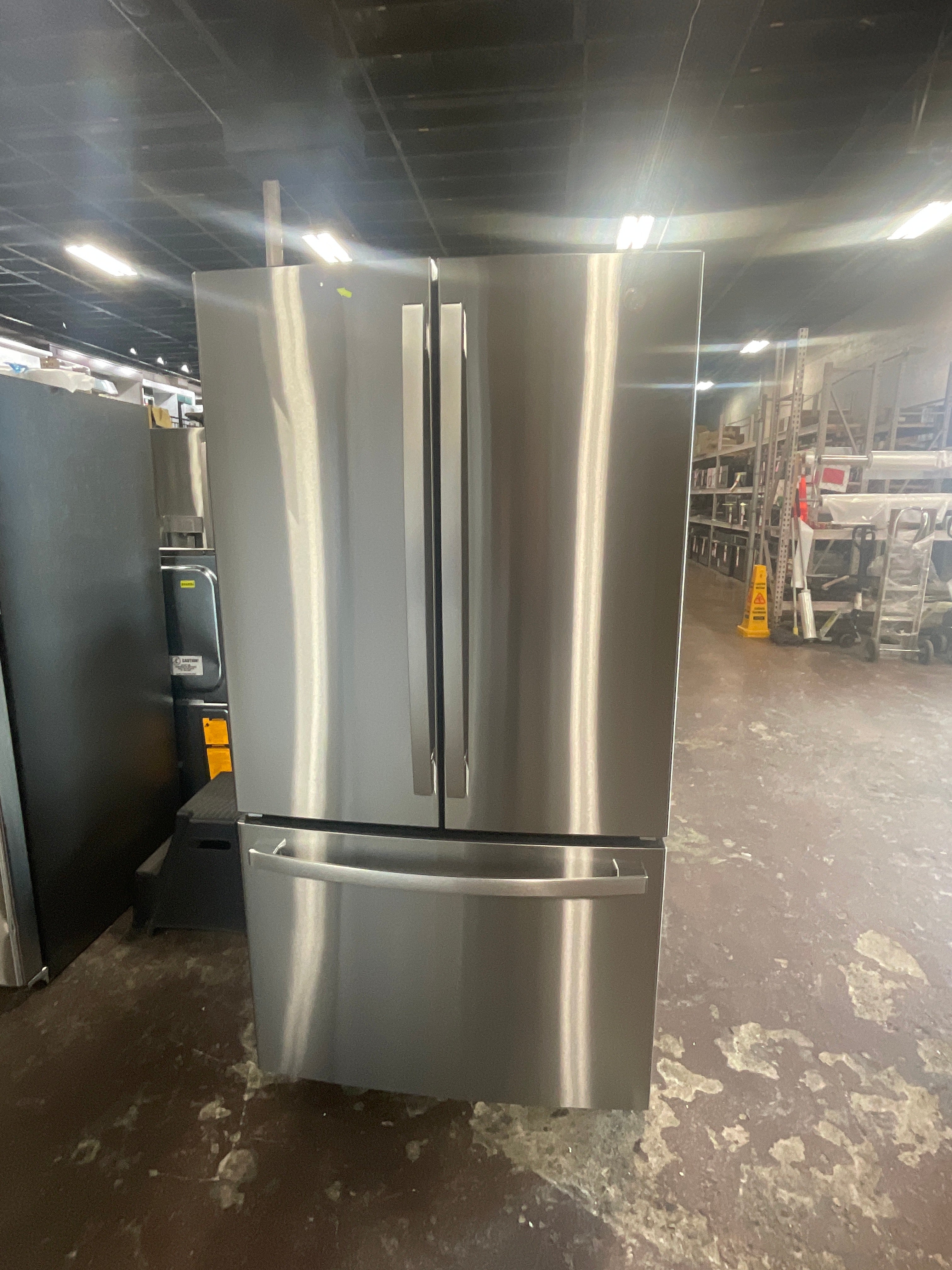 Front view, door closed