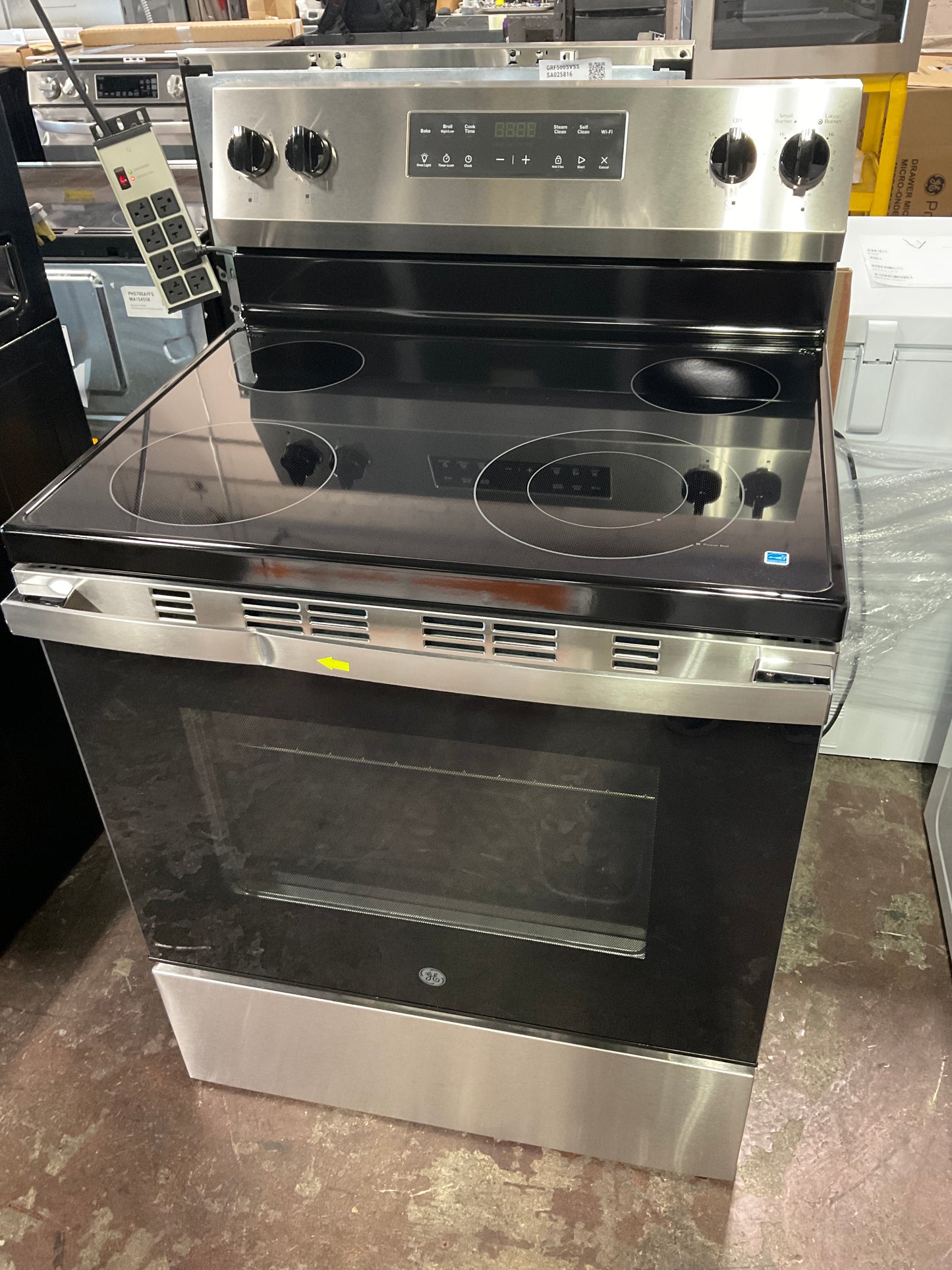 Front view, oven-door closed