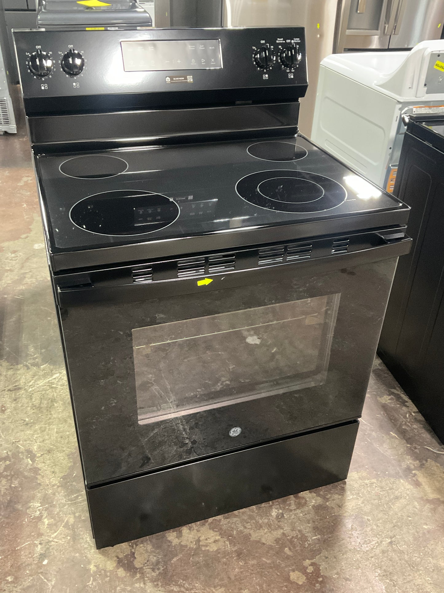 Front view, oven-door closed