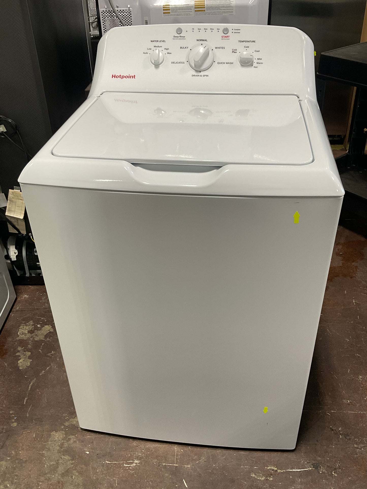 Front view, door closed