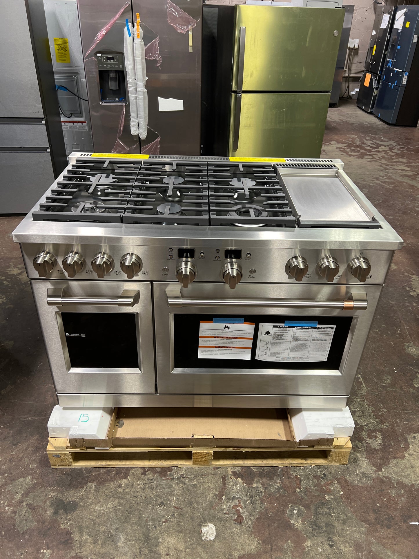 Front view, oven-door closed