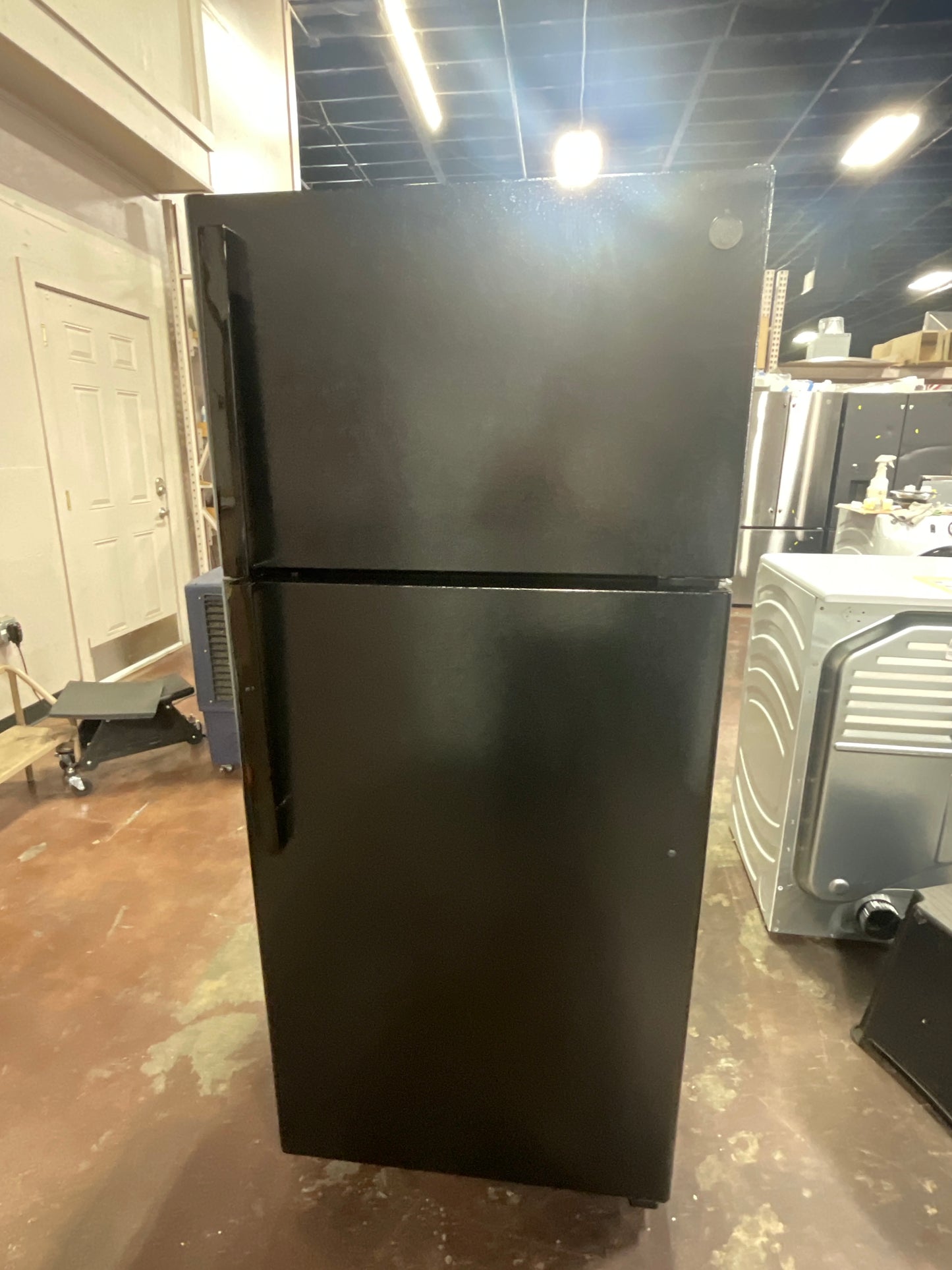 Front view, door closed