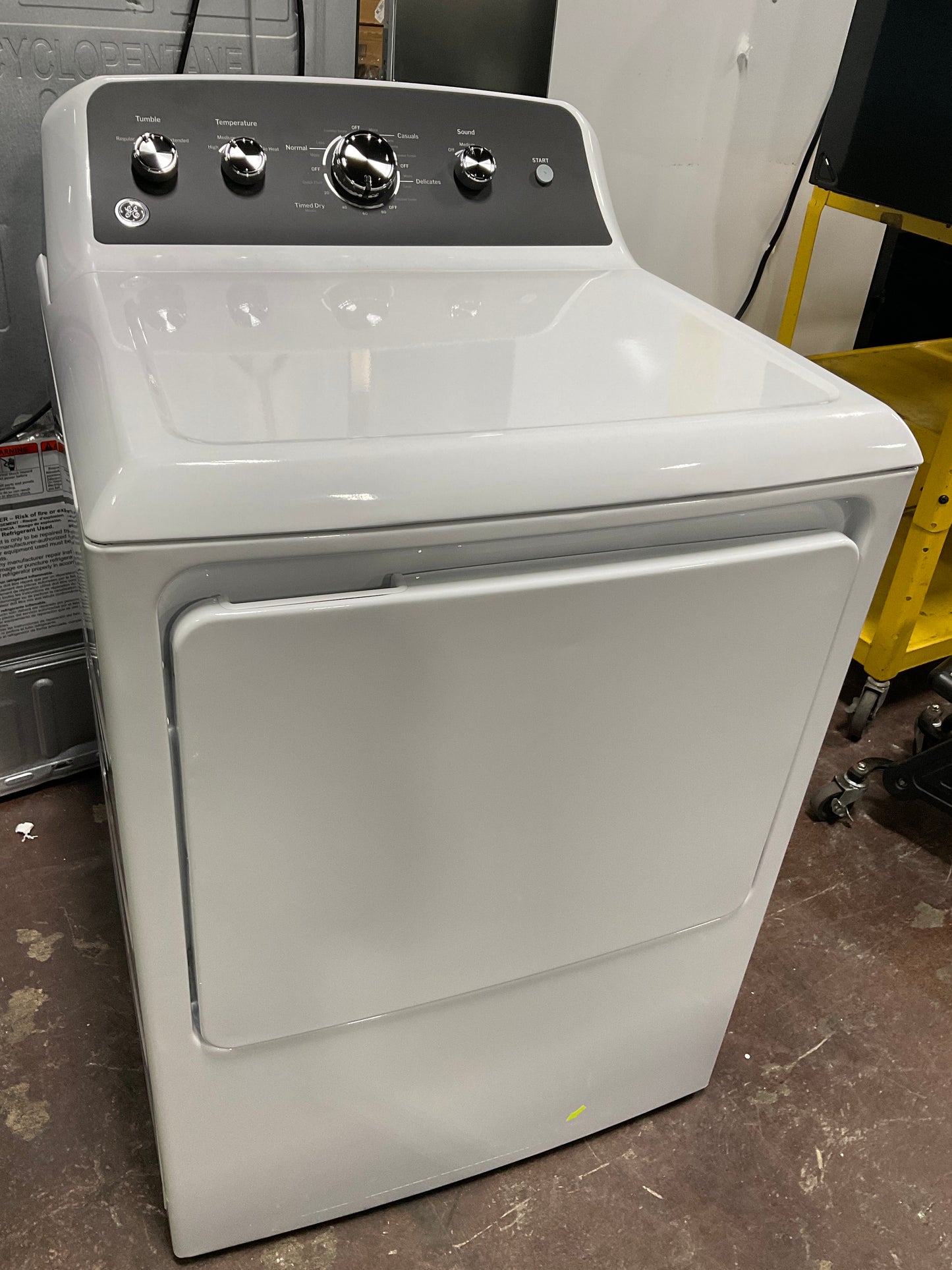 Front view, door closed