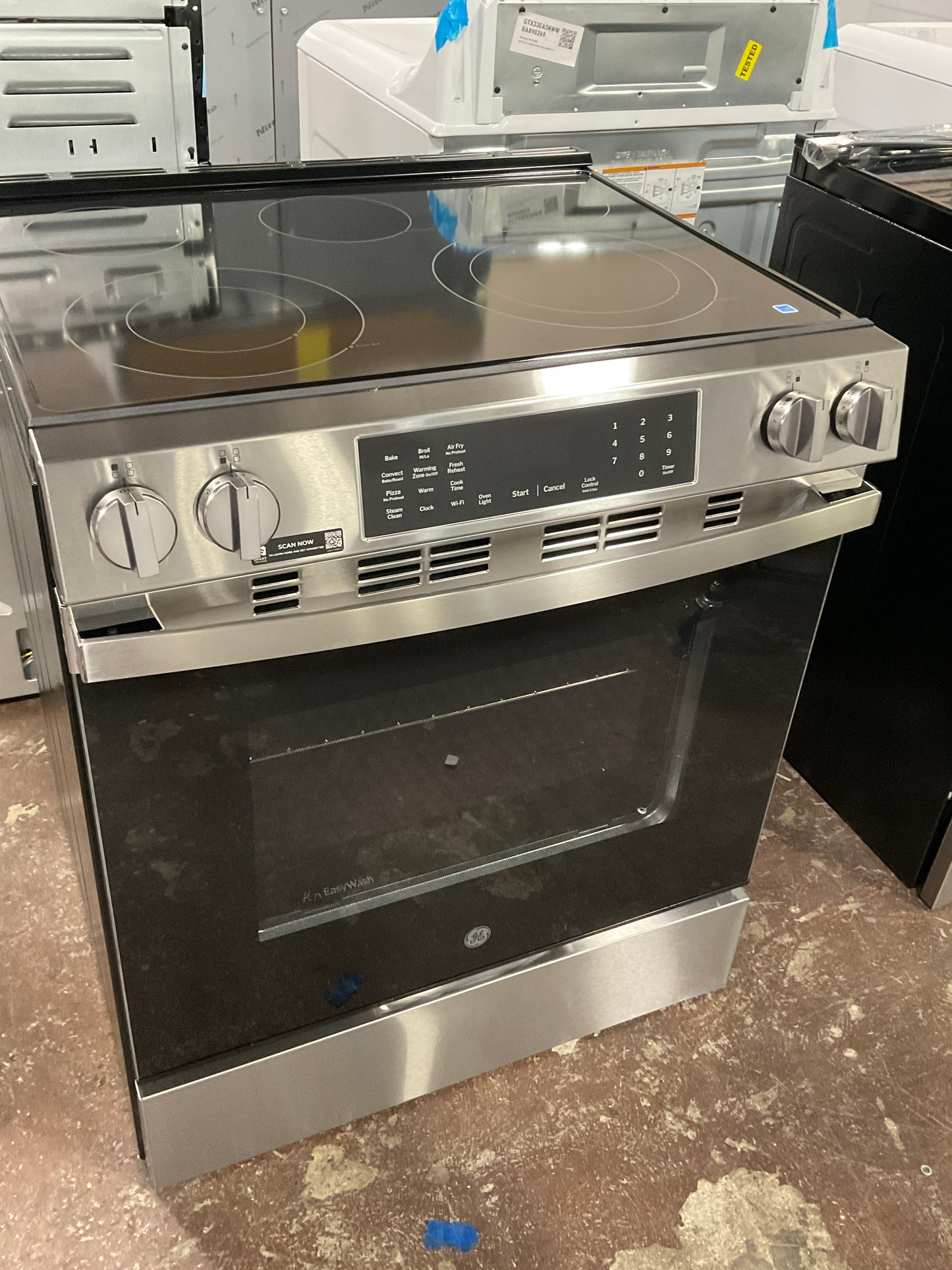 Front view, oven-door closed