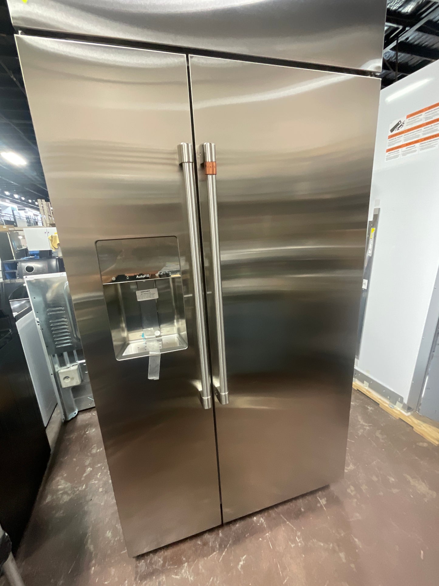 Front view, door closed