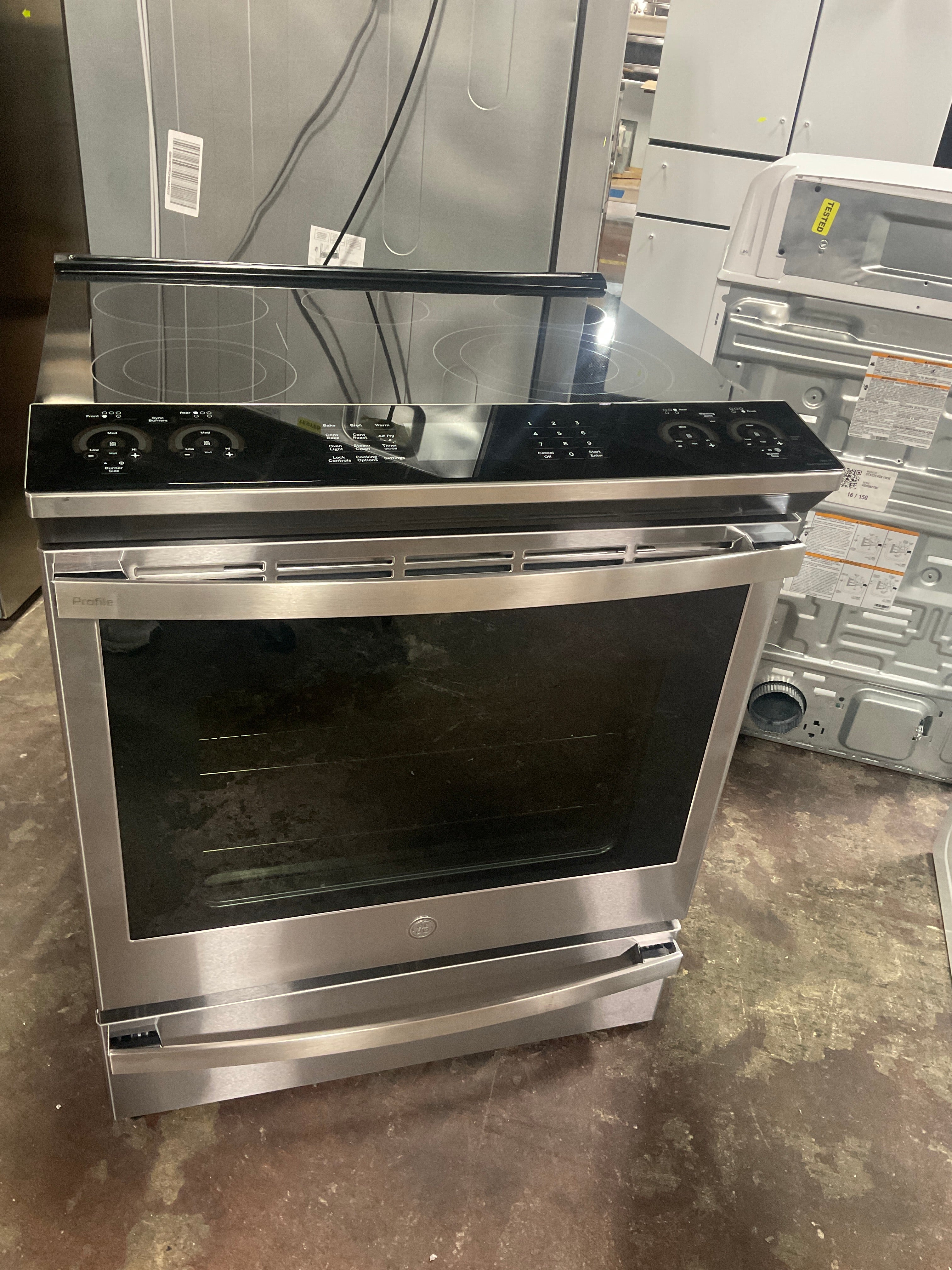 Front view, oven-door closed