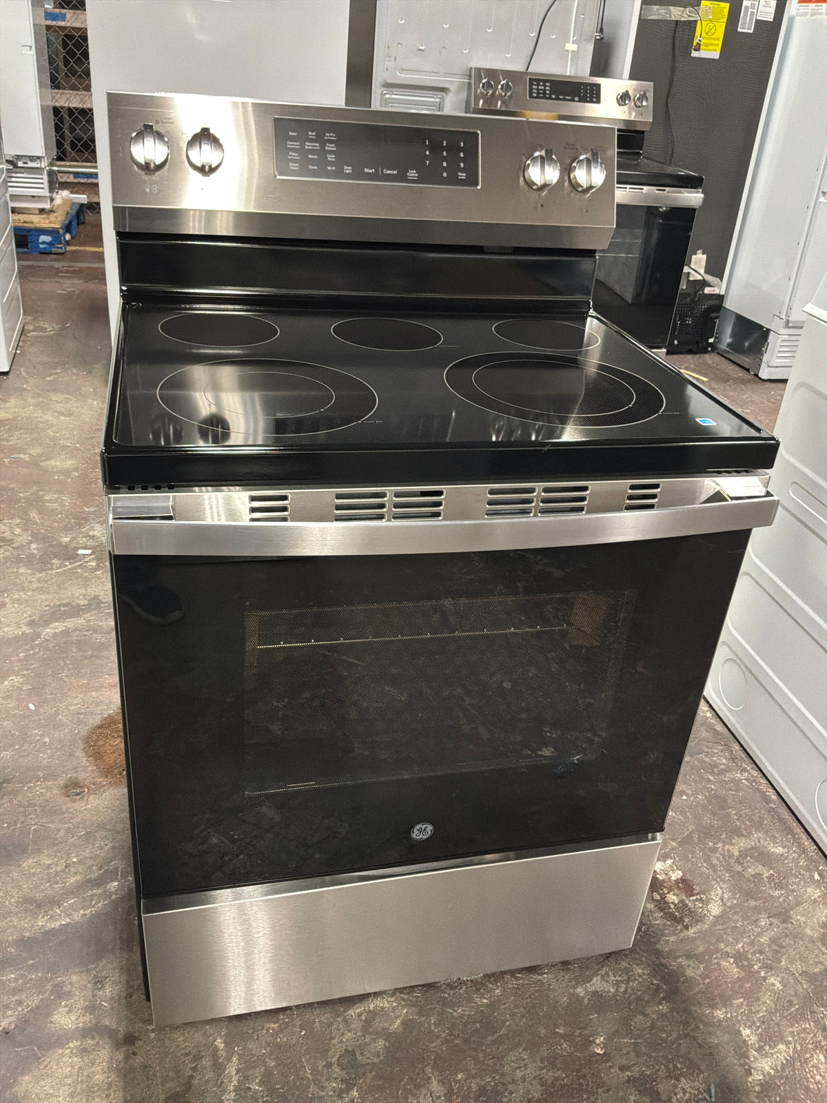 Front view, oven-door closed