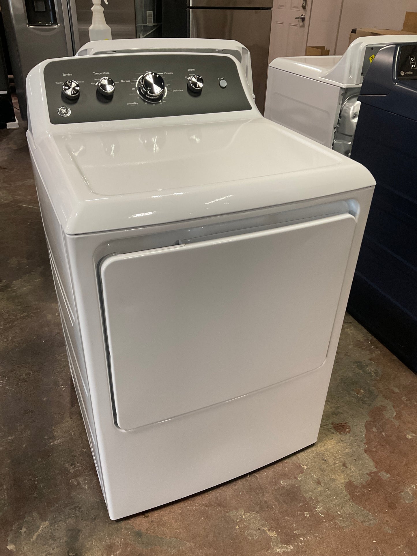 Front view, door closed