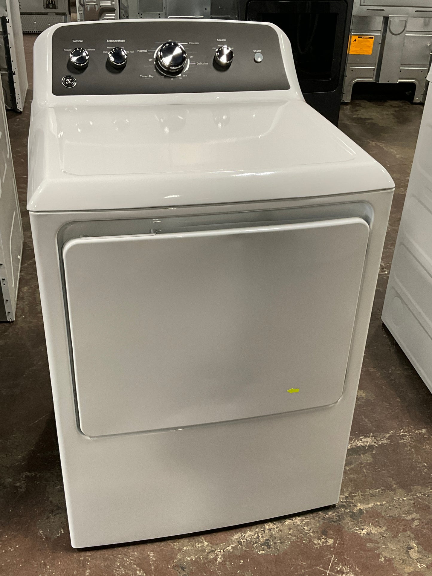 Front view, door closed