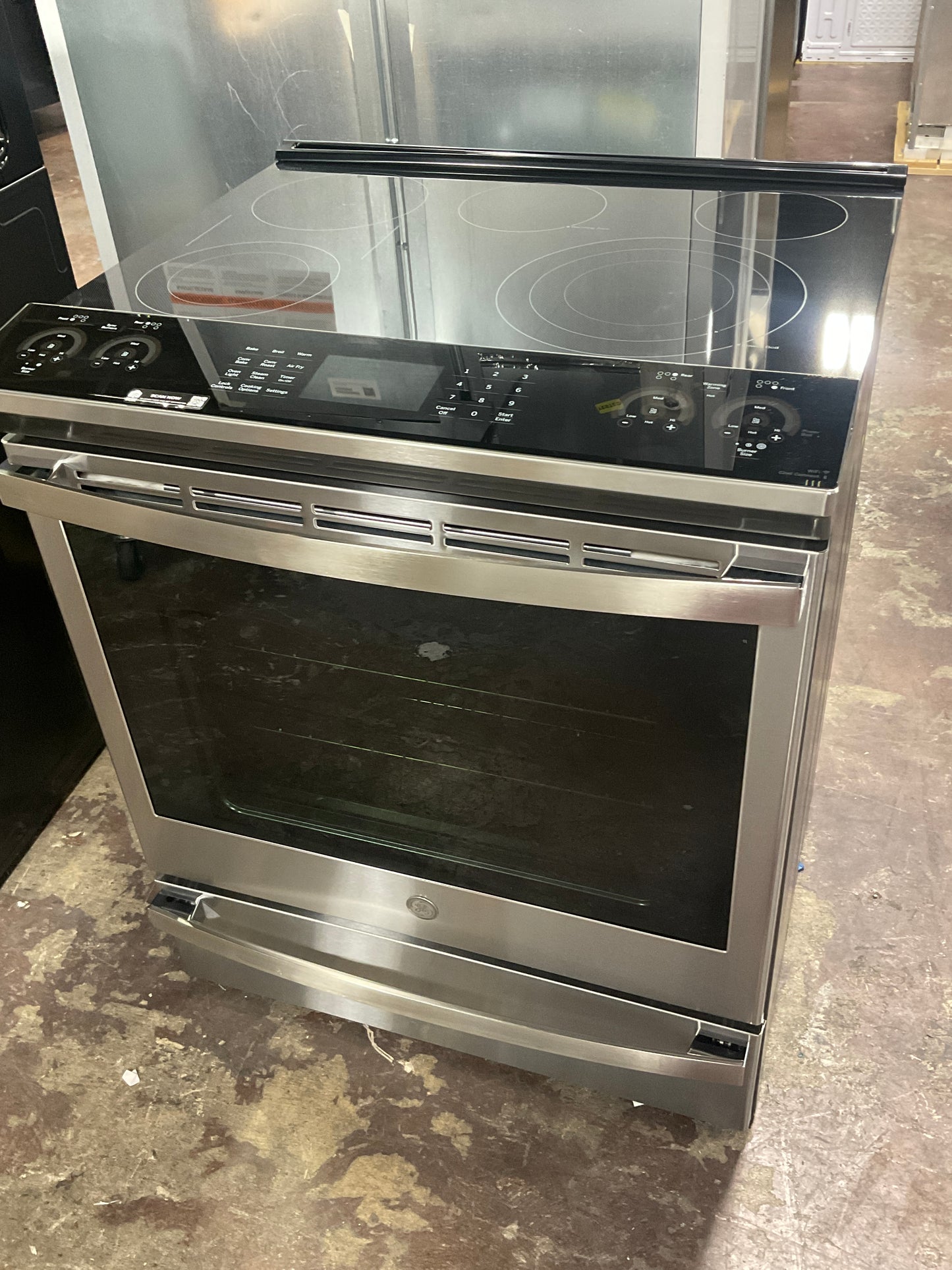 Front view, oven-door closed