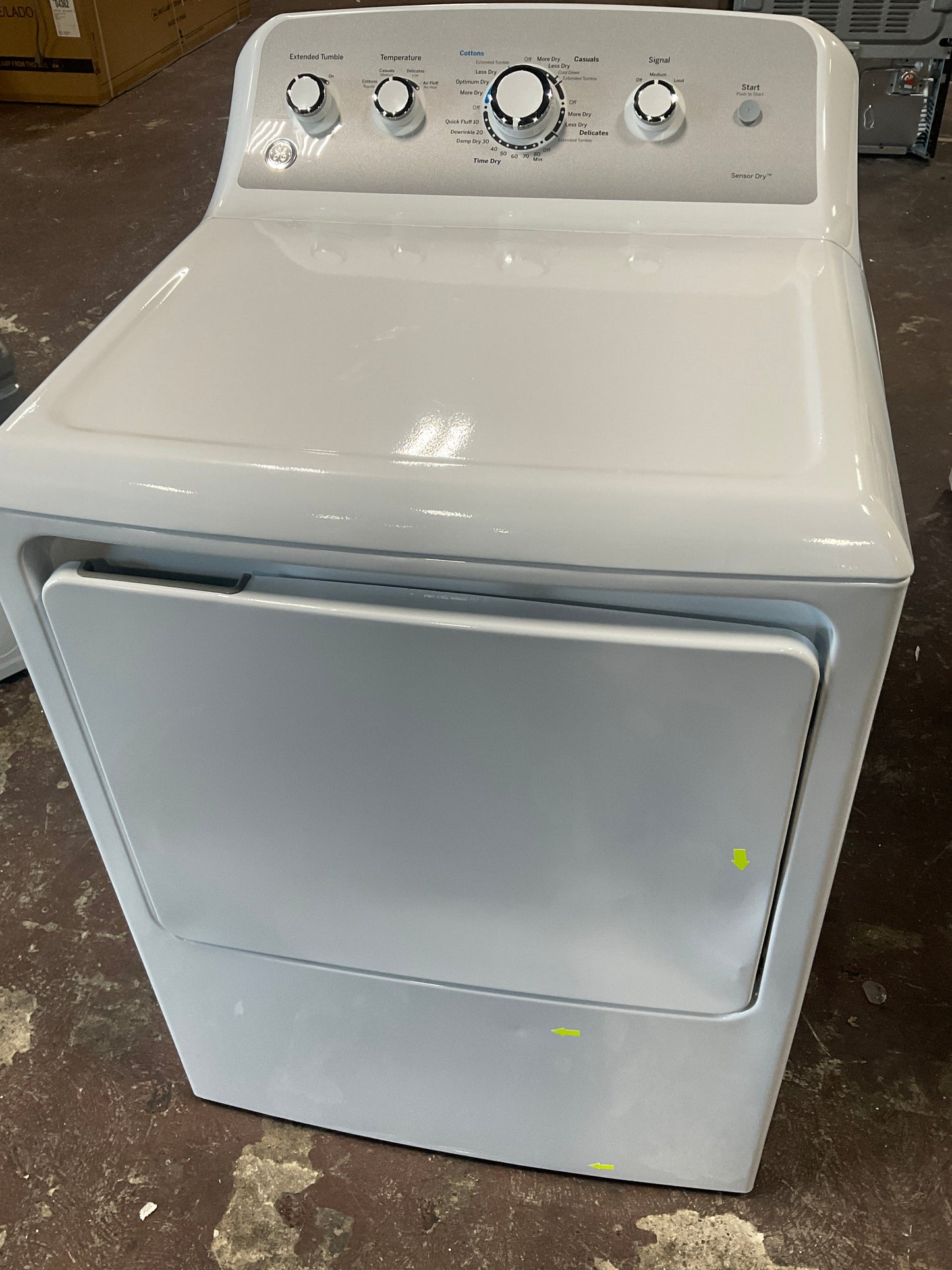 Front view, door closed